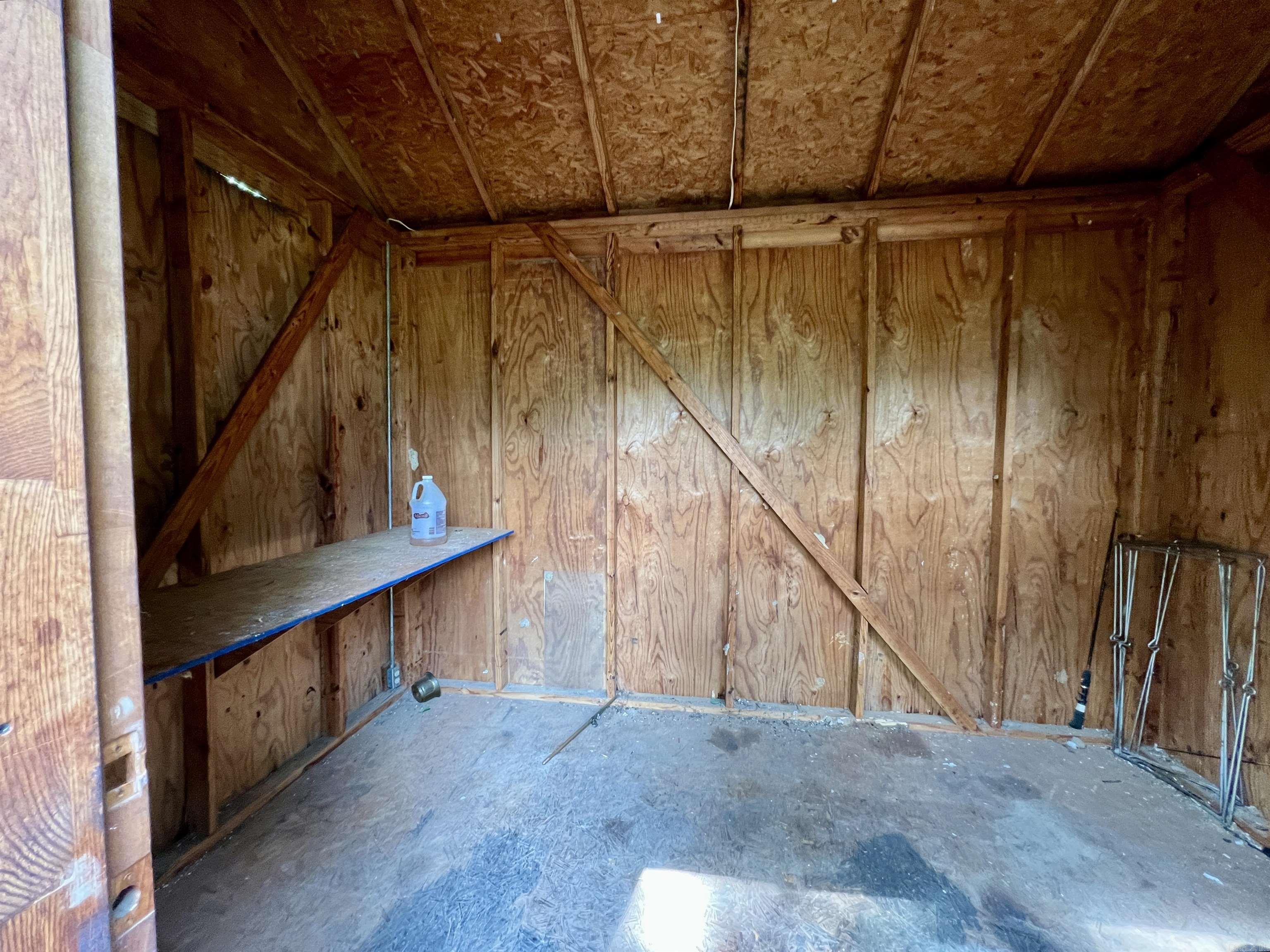 1628 Potts Street Property Photo 16