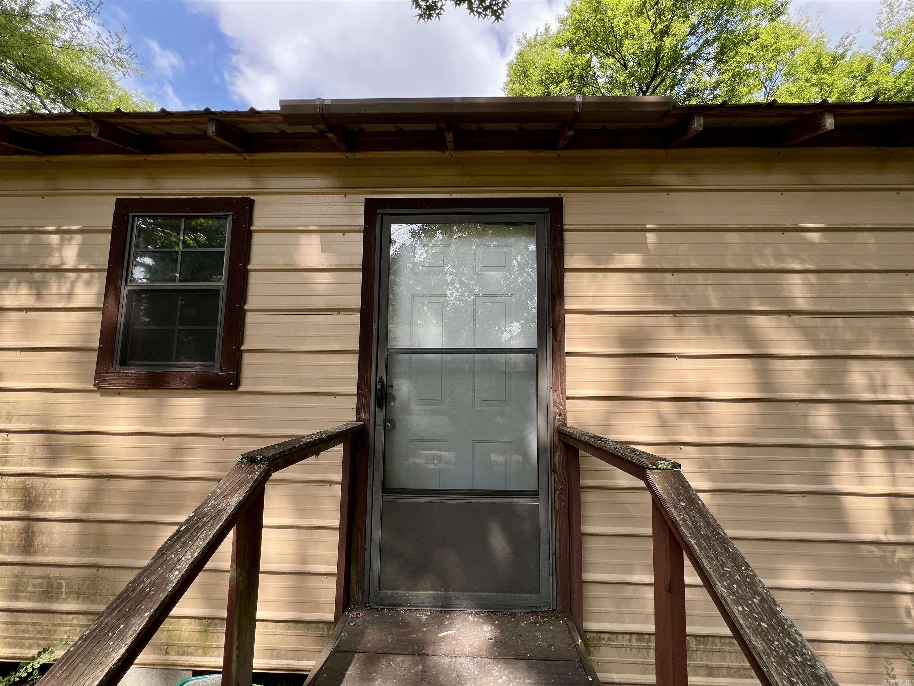 1628 Potts Street Property Photo 18