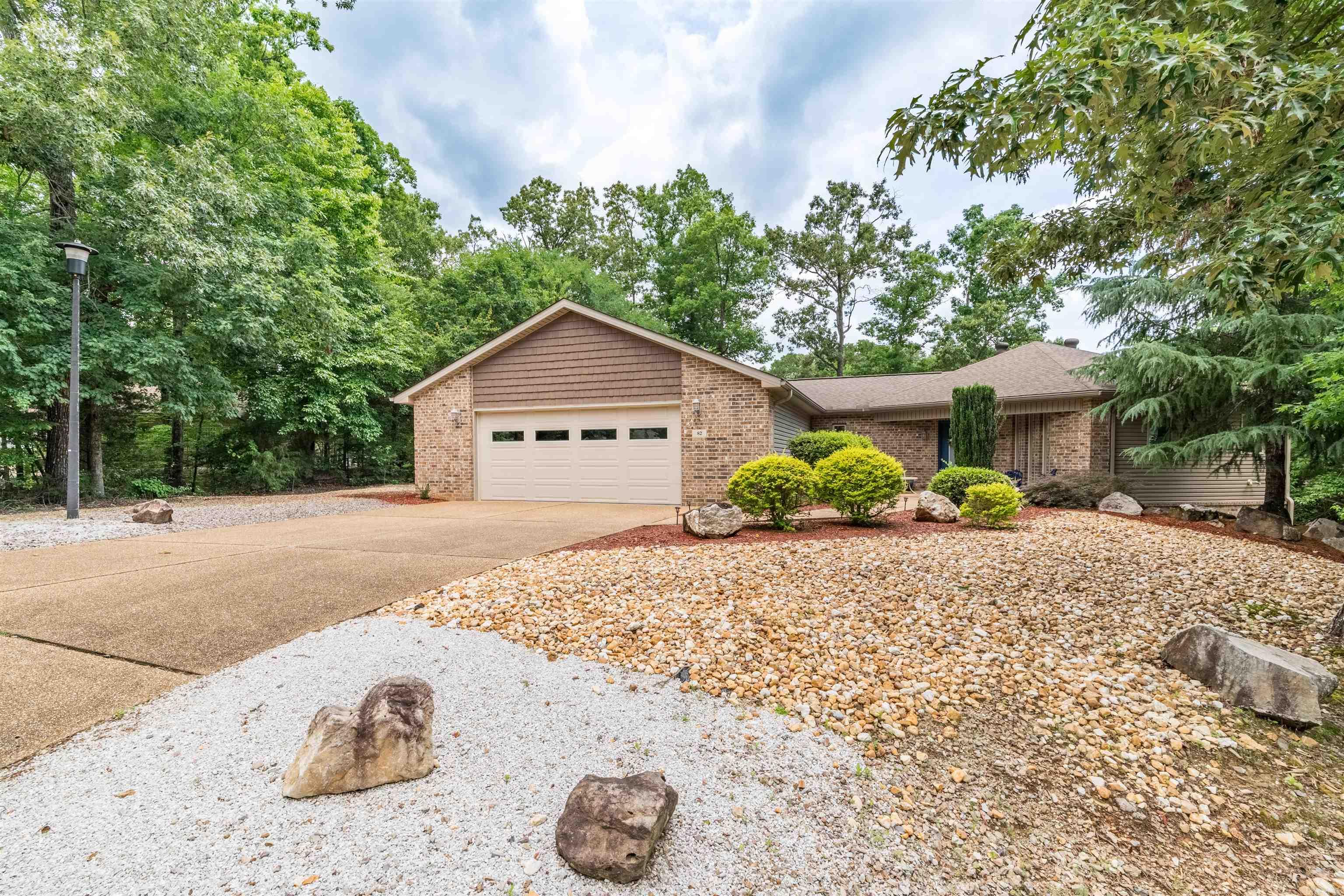 82 Magellan Drive Property Photo 3