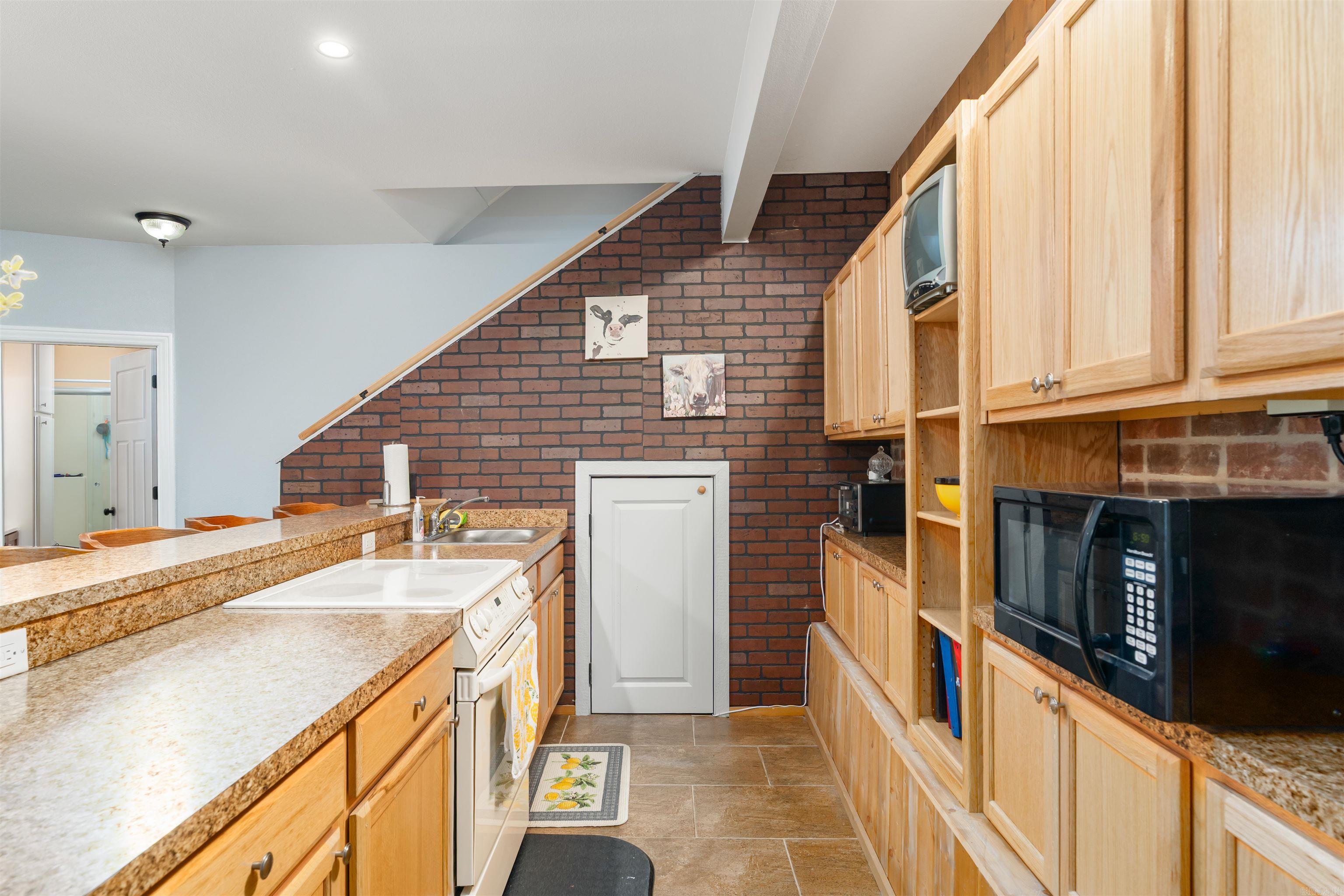82 Magellan Drive Property Photo 28