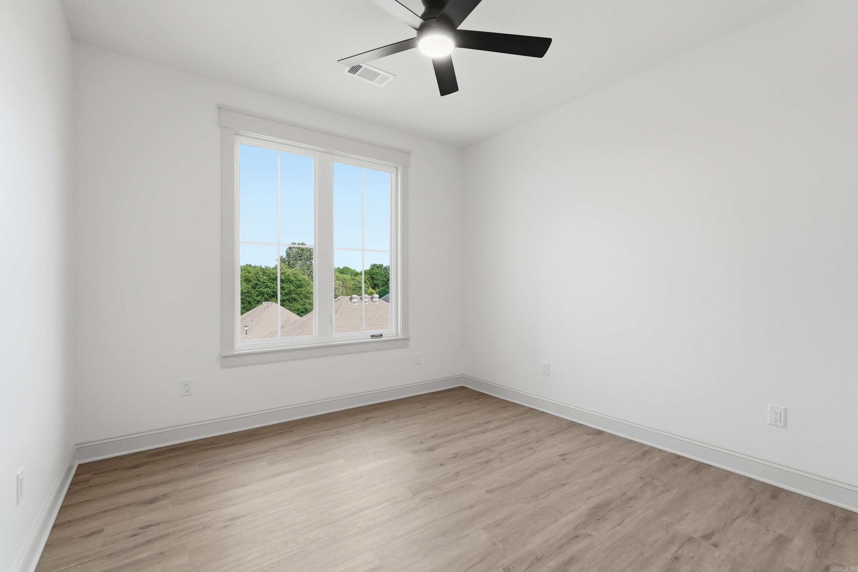 1100 Edinburgh Drive Property Photo 35