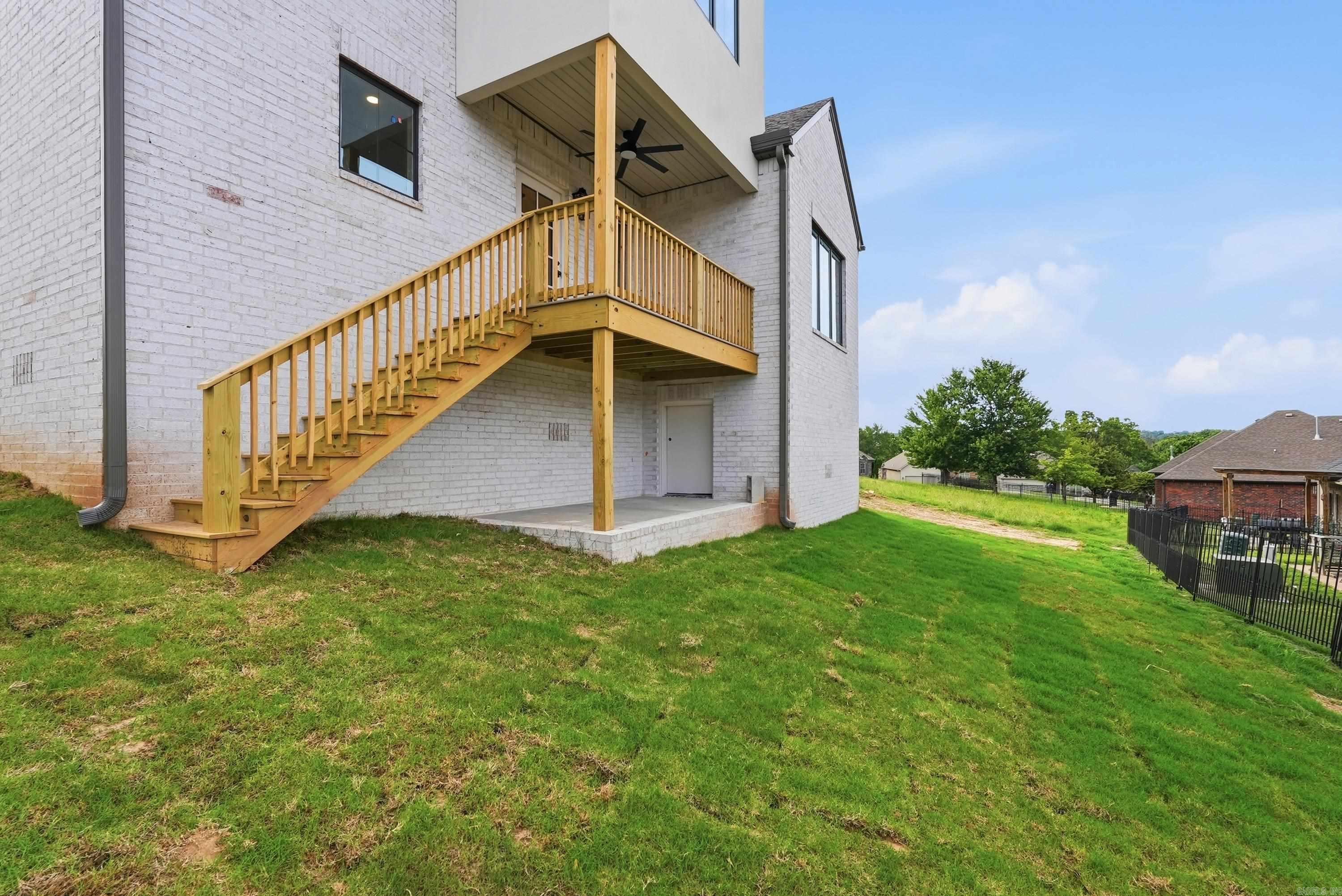 1100 Edinburgh Drive Property Photo 37