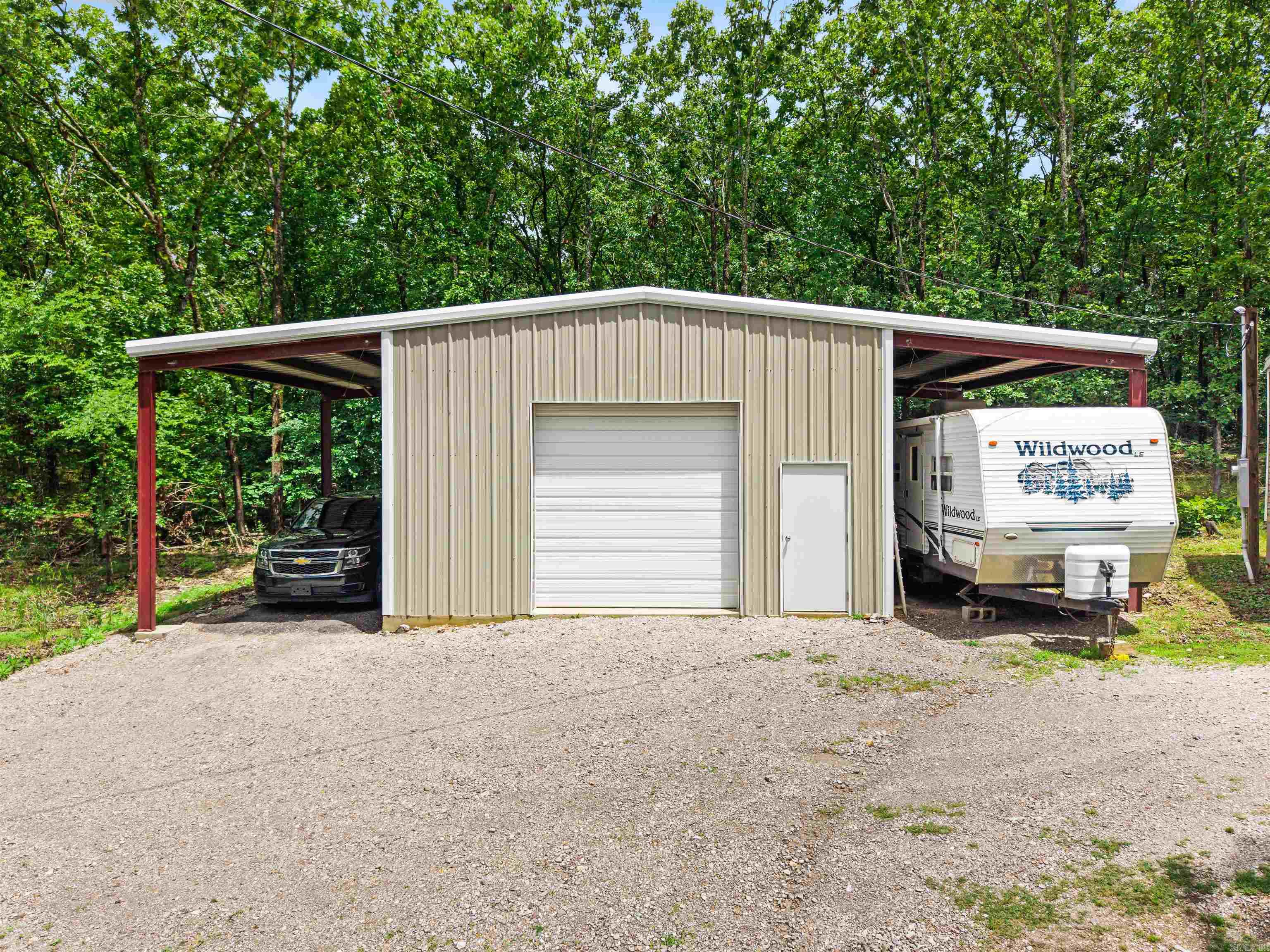 264 Meeks Loop Property Photo 3