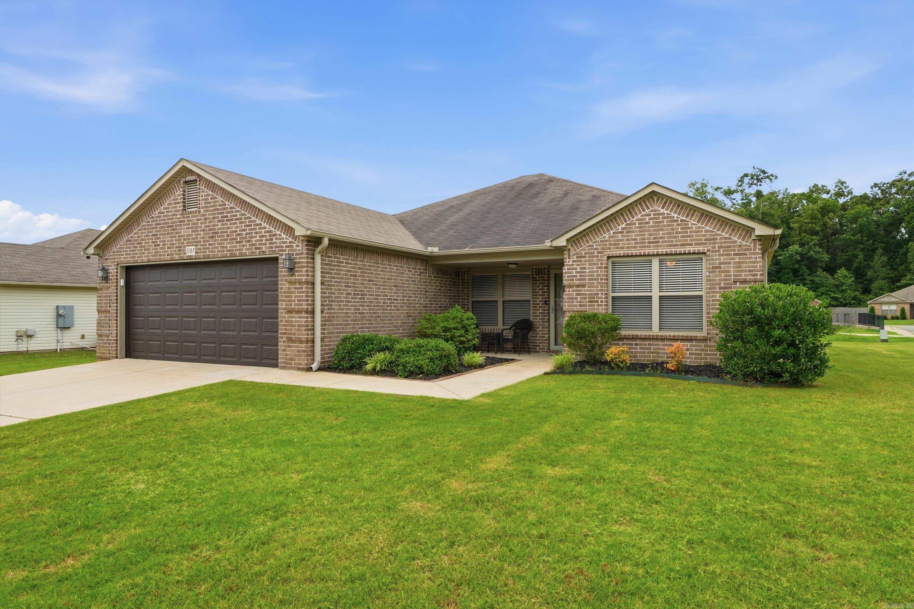 1107 Crossing Loop Property Photo 2