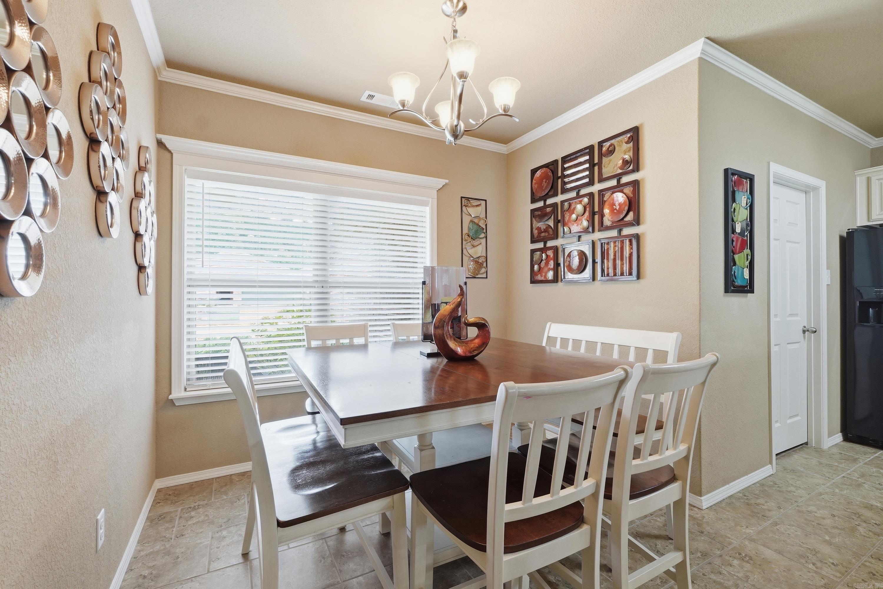 1107 Crossing Loop Property Photo 4