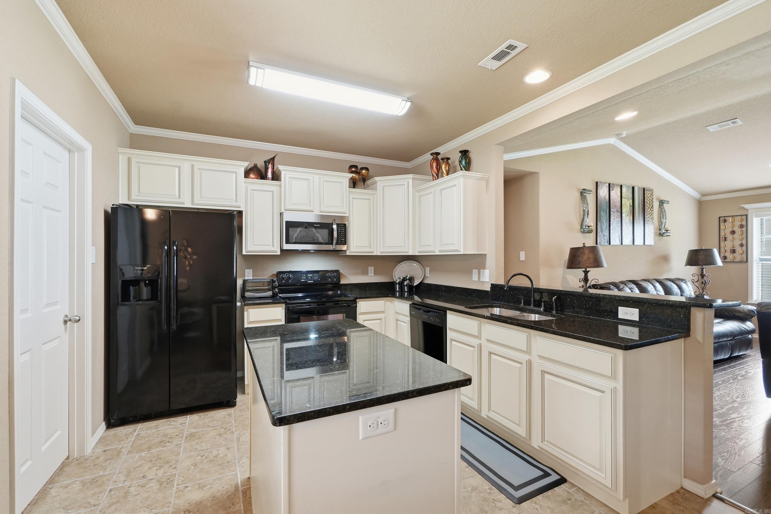 1107 Crossing Loop Property Photo 10