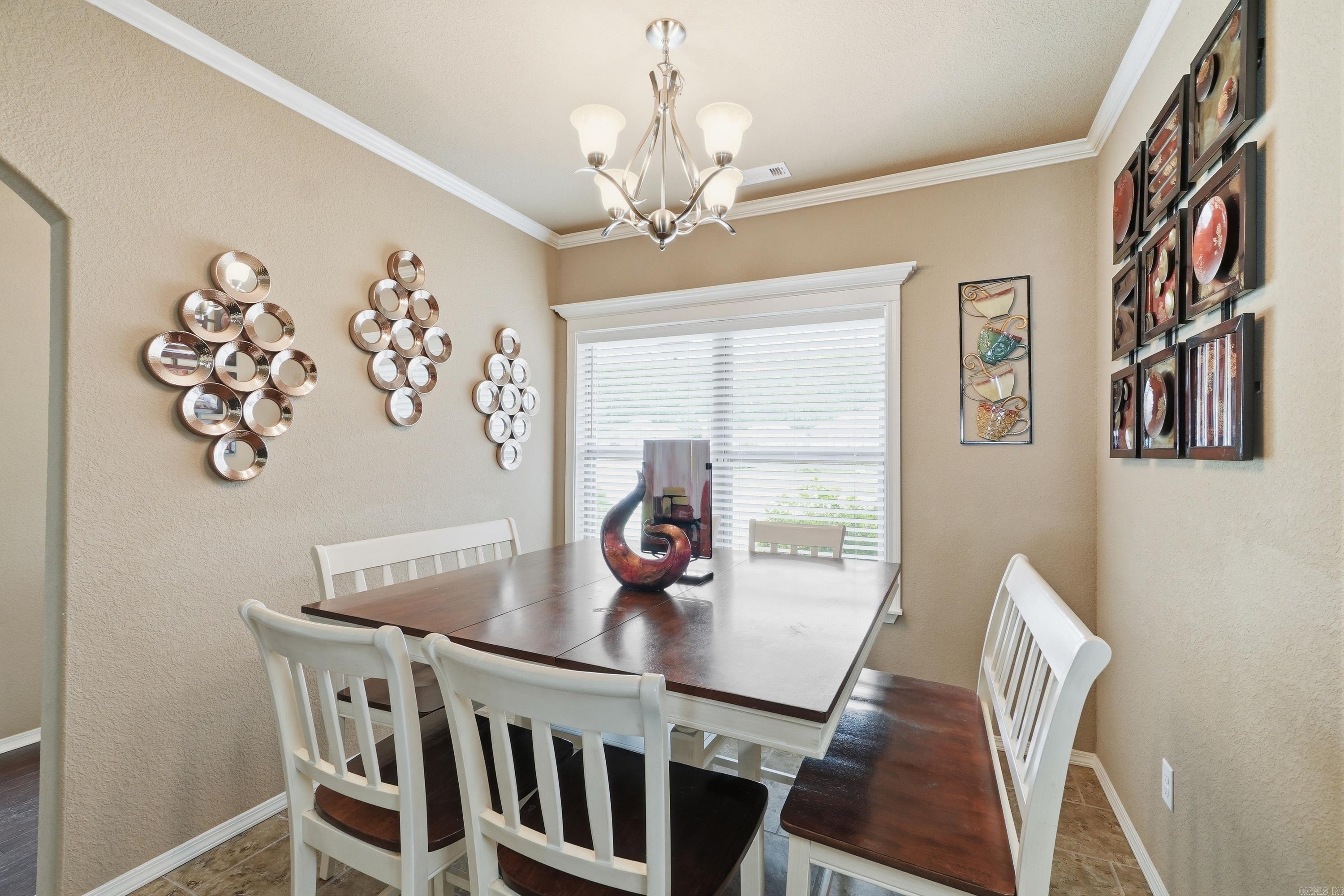 1107 Crossing Loop Property Photo 15