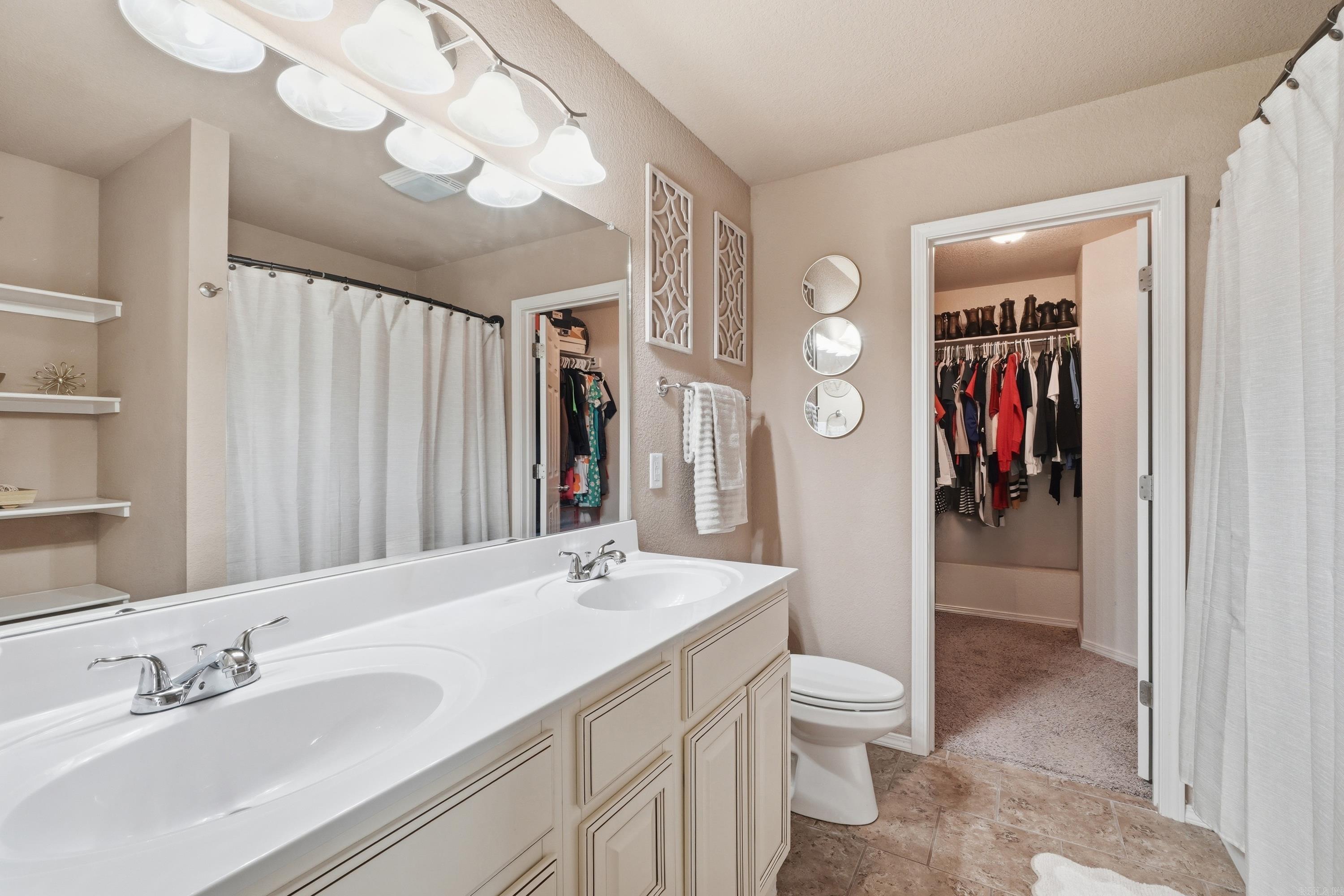 1107 Crossing Loop Property Photo 19