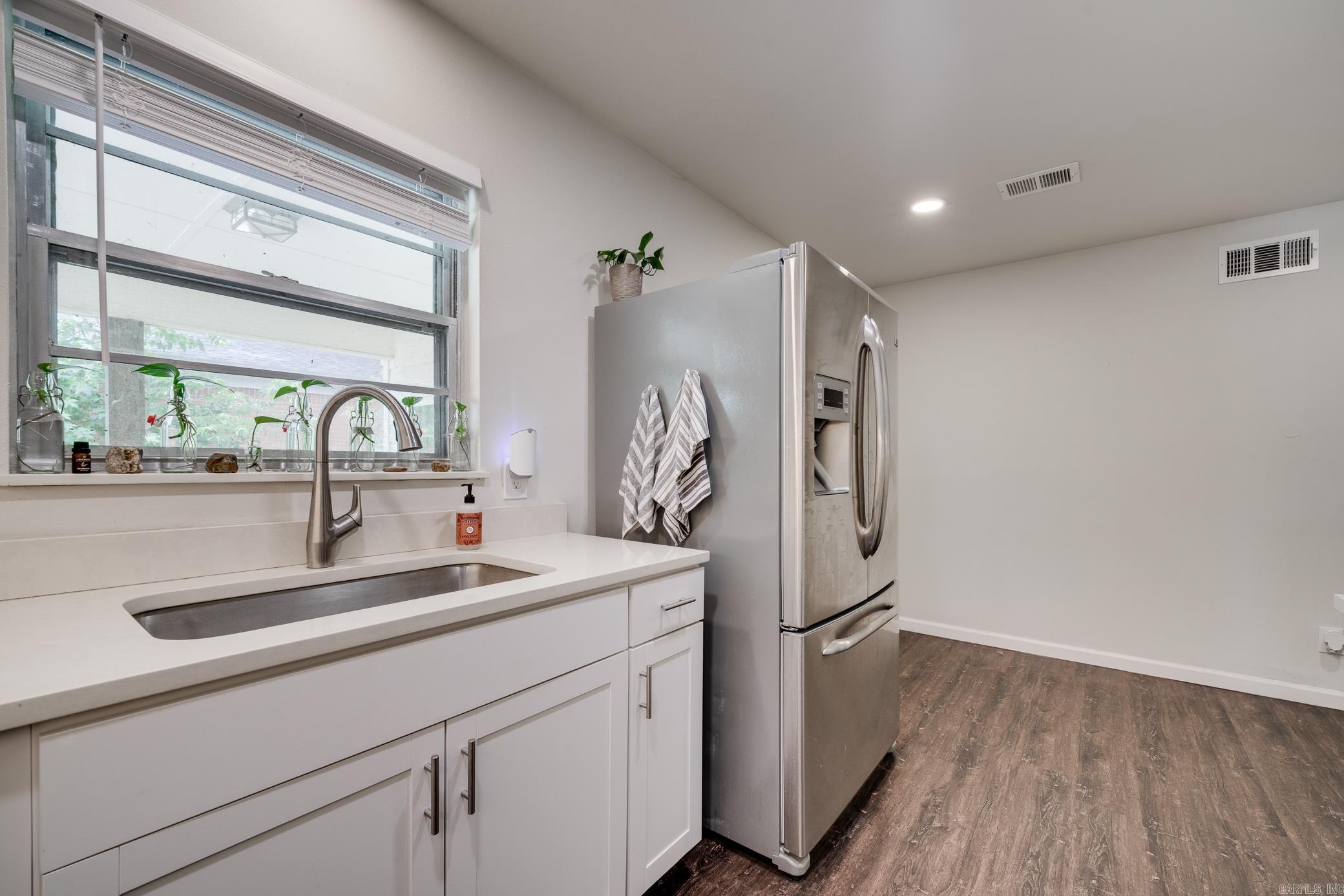 52 Berkshire Drive Property Photo 17