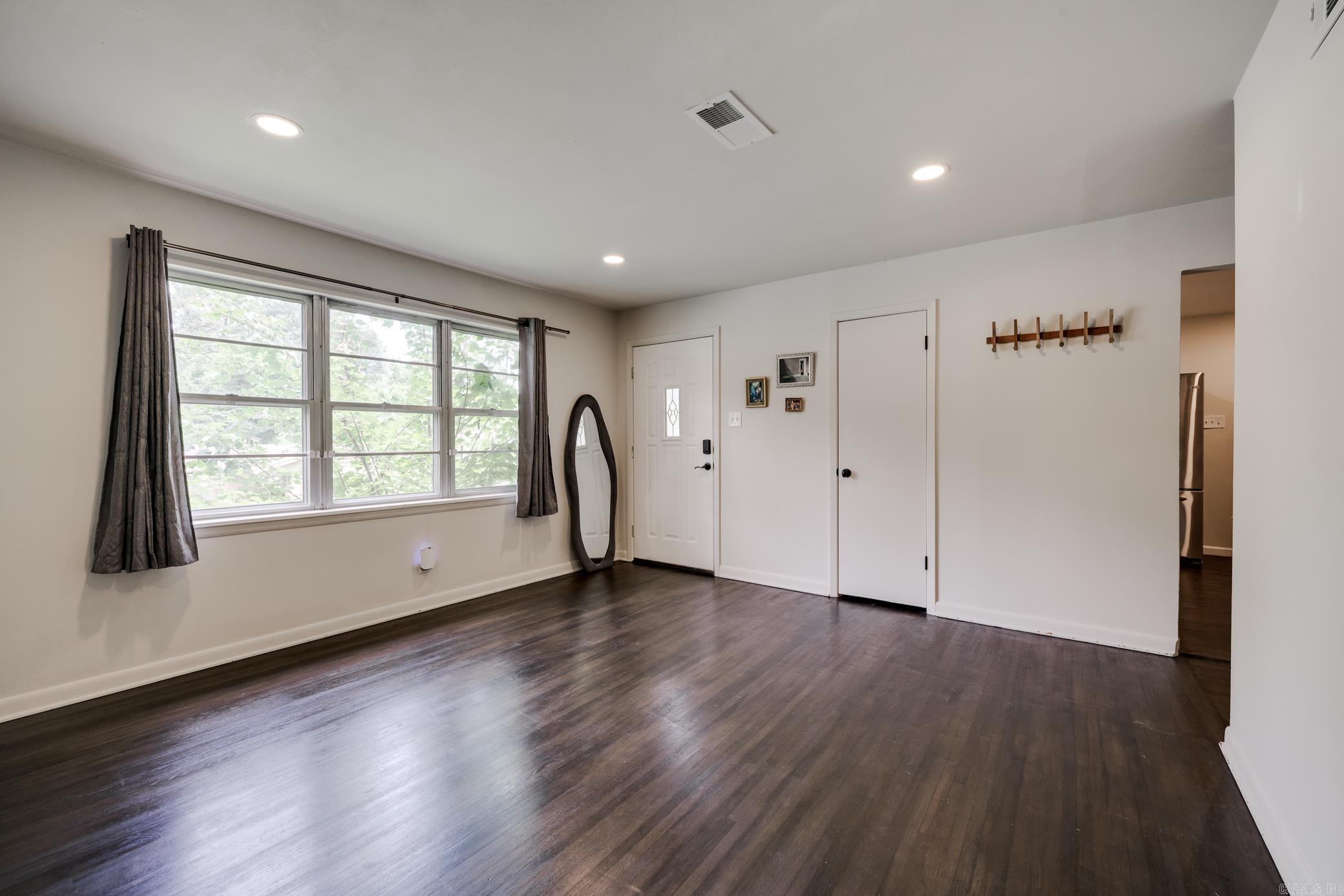 52 Berkshire Drive Property Photo 21