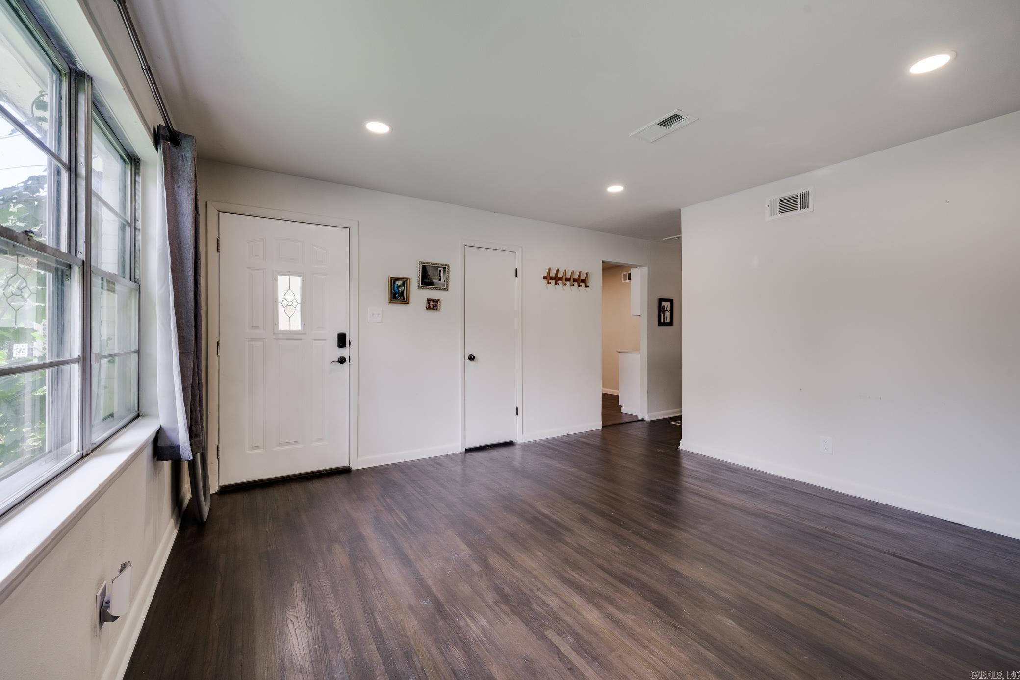 52 Berkshire Drive Property Photo 22