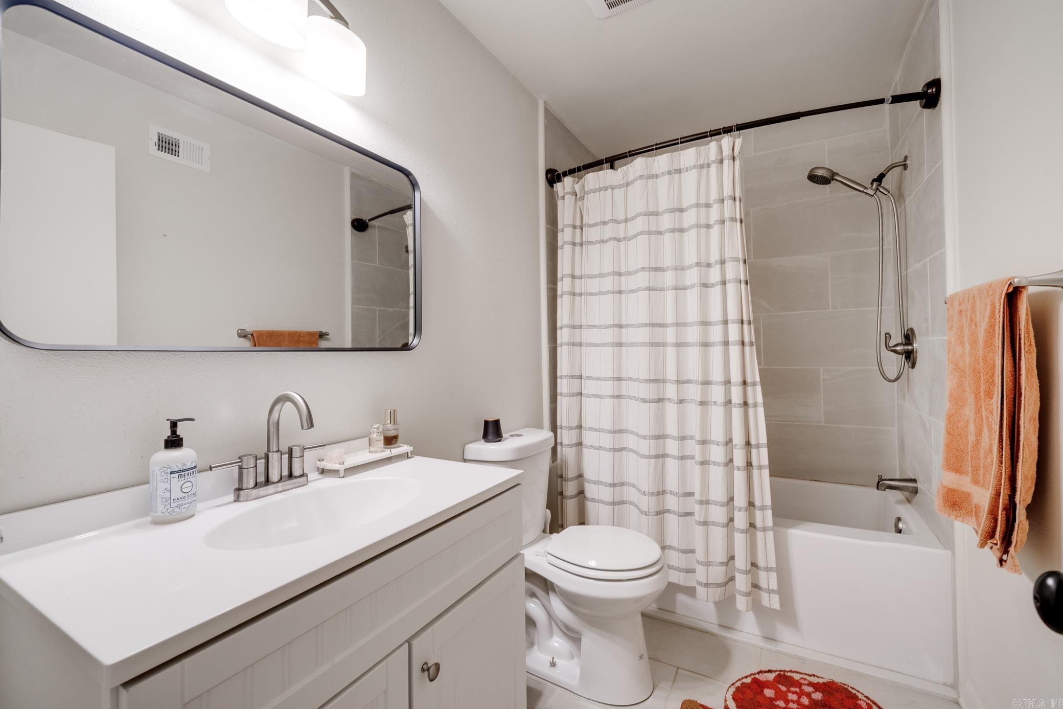 52 Berkshire Drive Property Photo 30