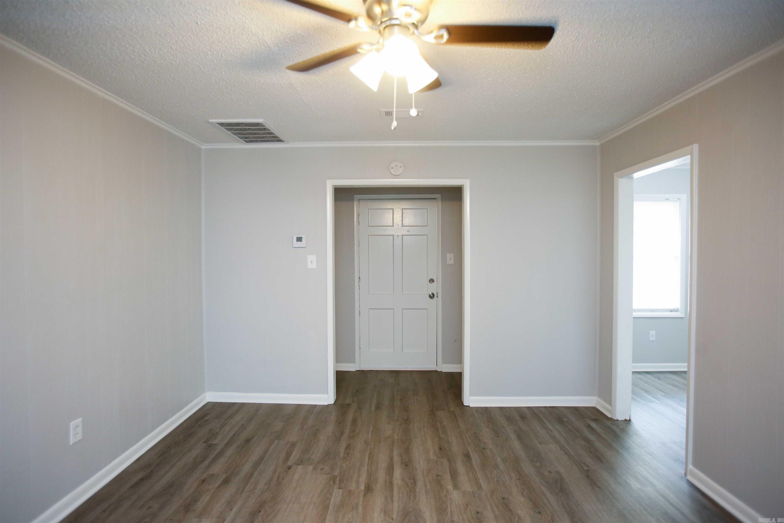 514 Middle Street Property Photo 2