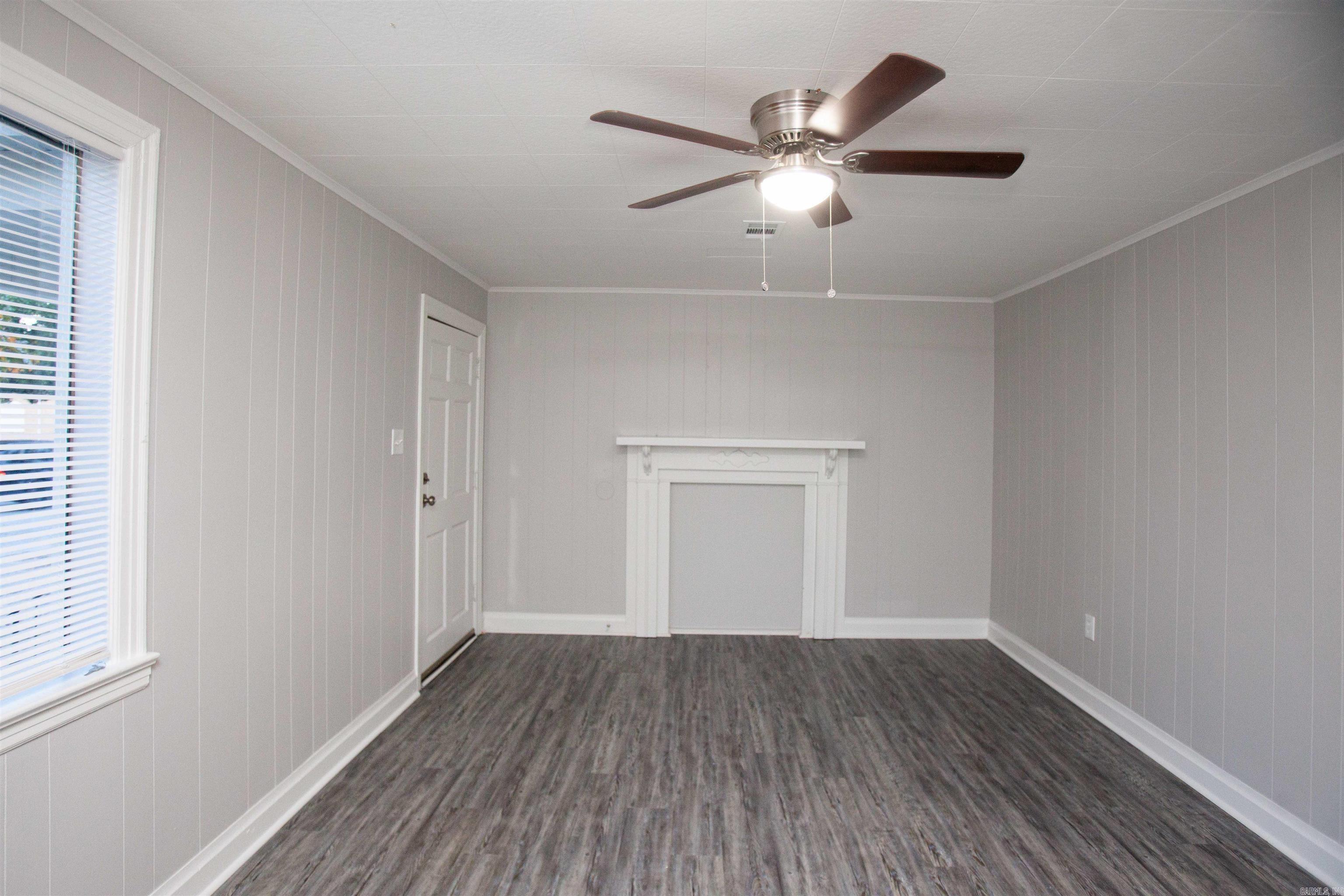 5008 Lynch Drive Property Photo 3