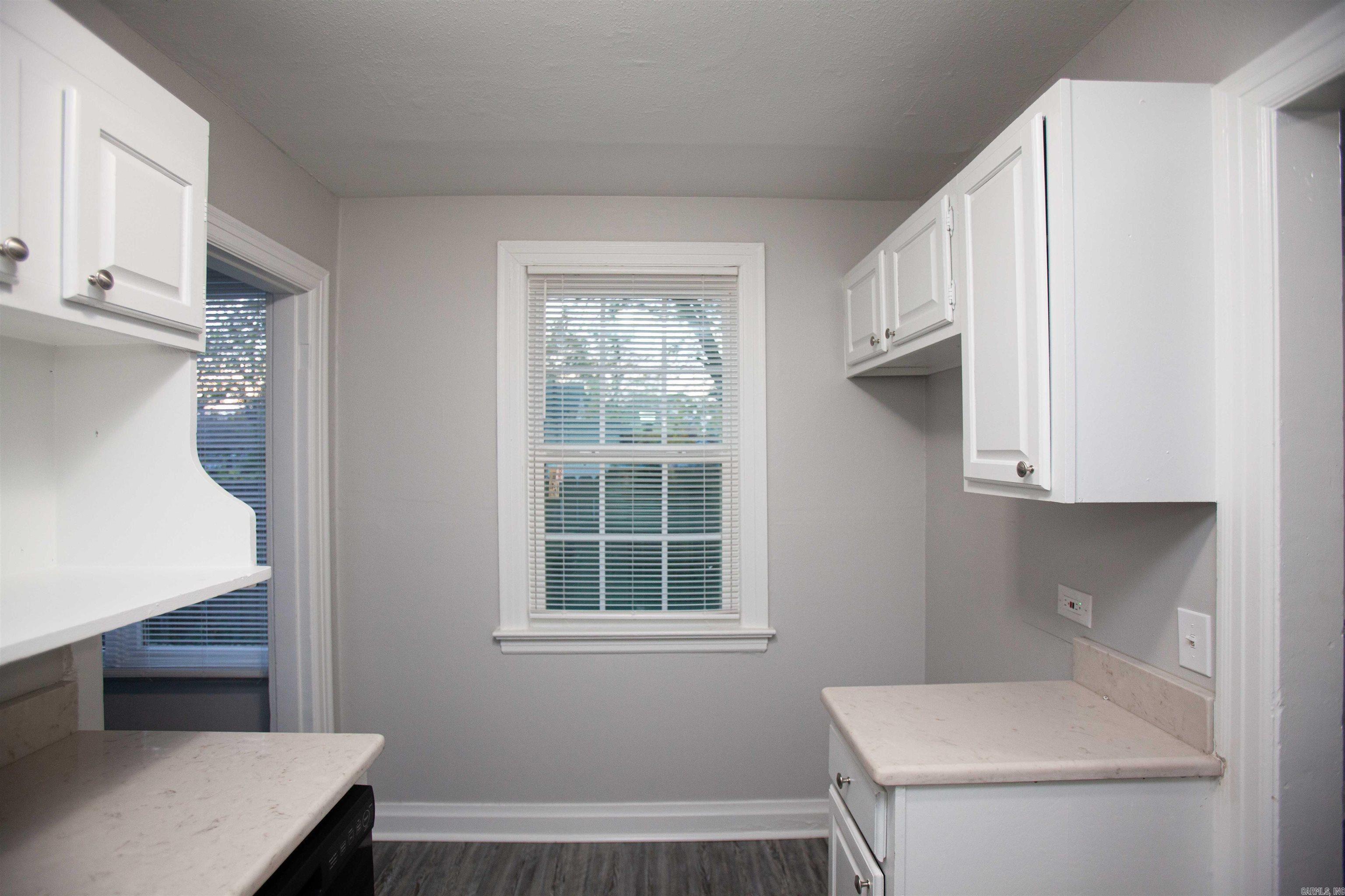 5008 Lynch Drive Property Photo 6