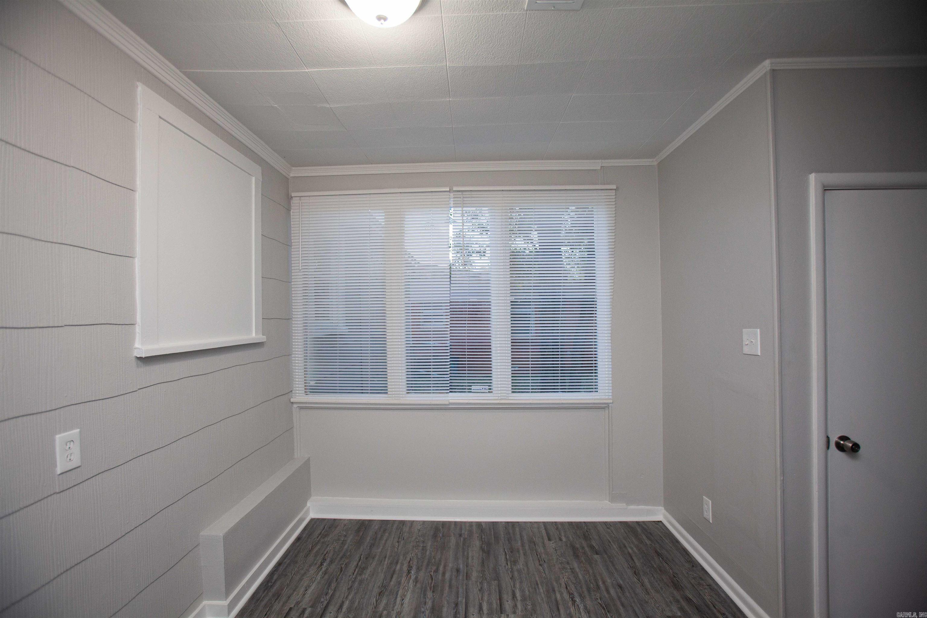 5008 Lynch Drive Property Photo 12