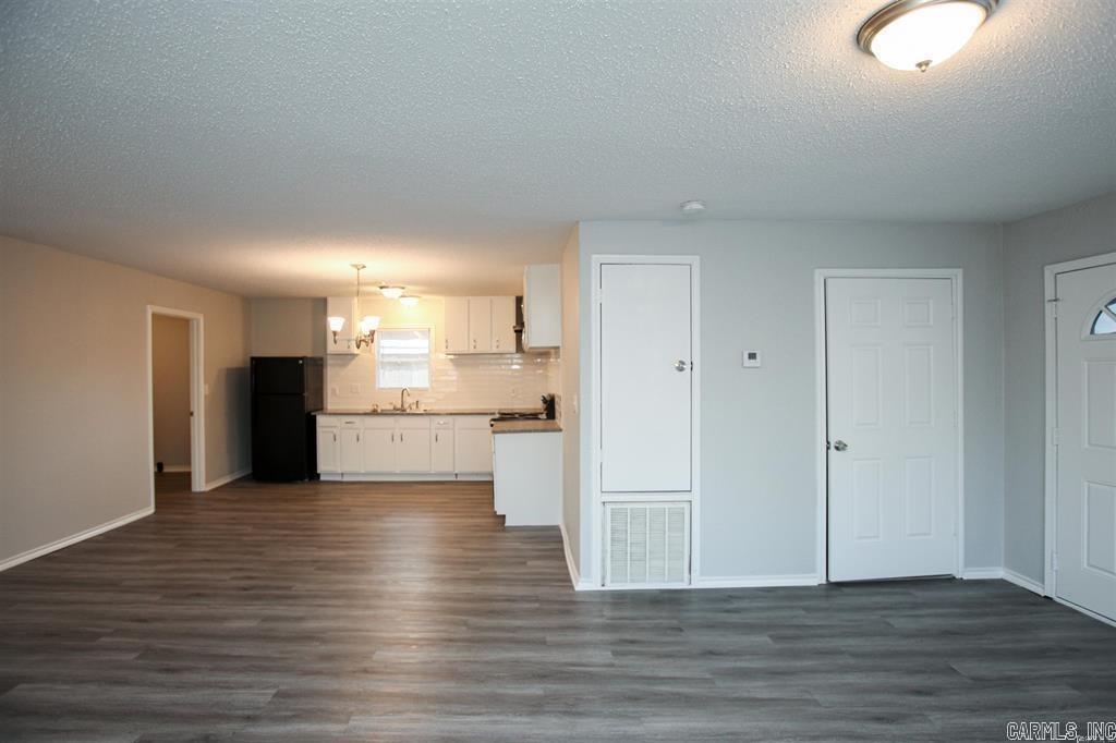 4501 W 28th Street Property Photo 4