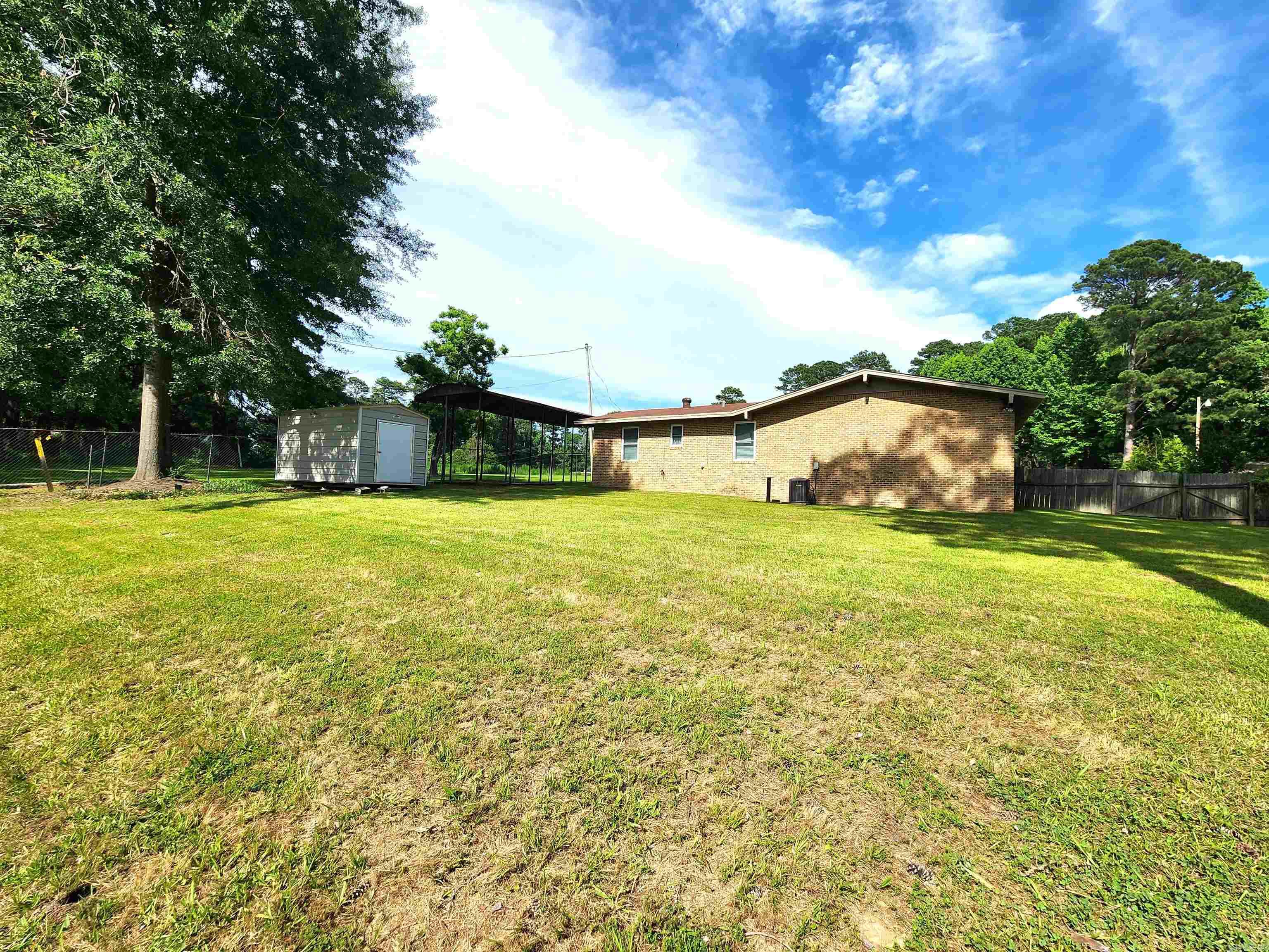 500 Carol Avenue Property Photo 9