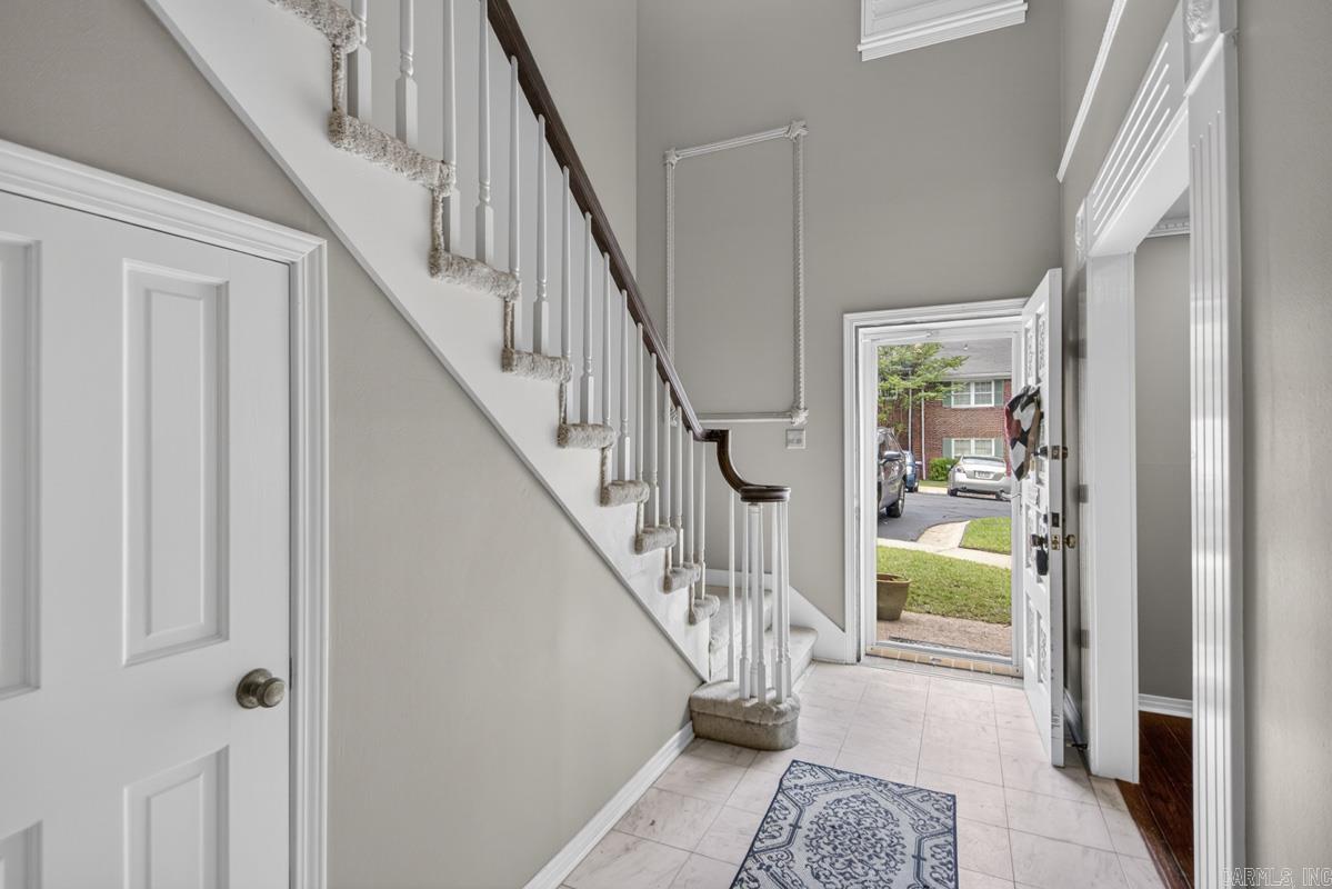 103 Cambridge Place Property Photo 2