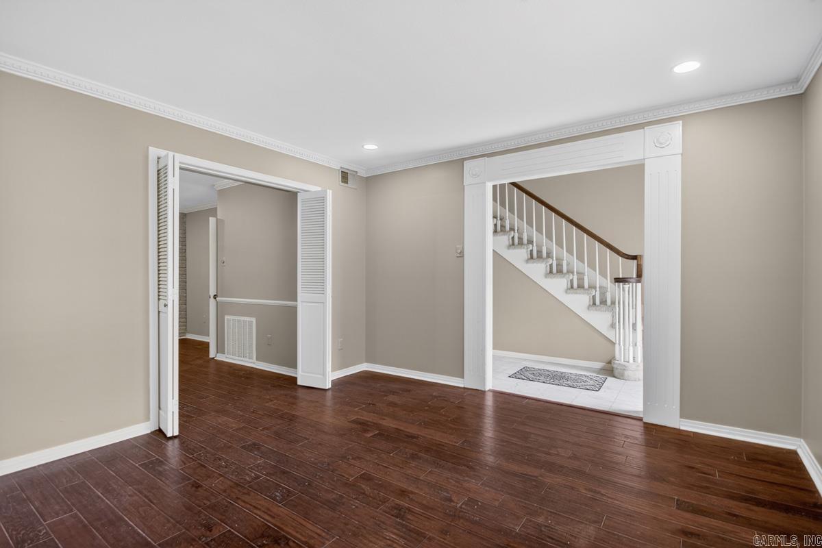 103 Cambridge Place Property Photo 3