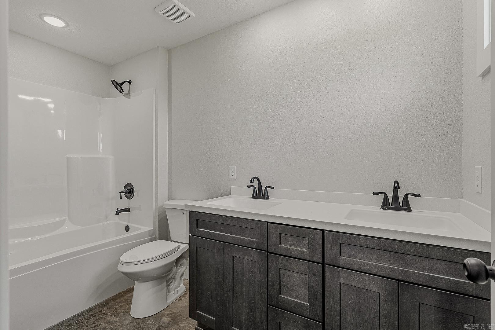 1009 Sixth Property Photo 4