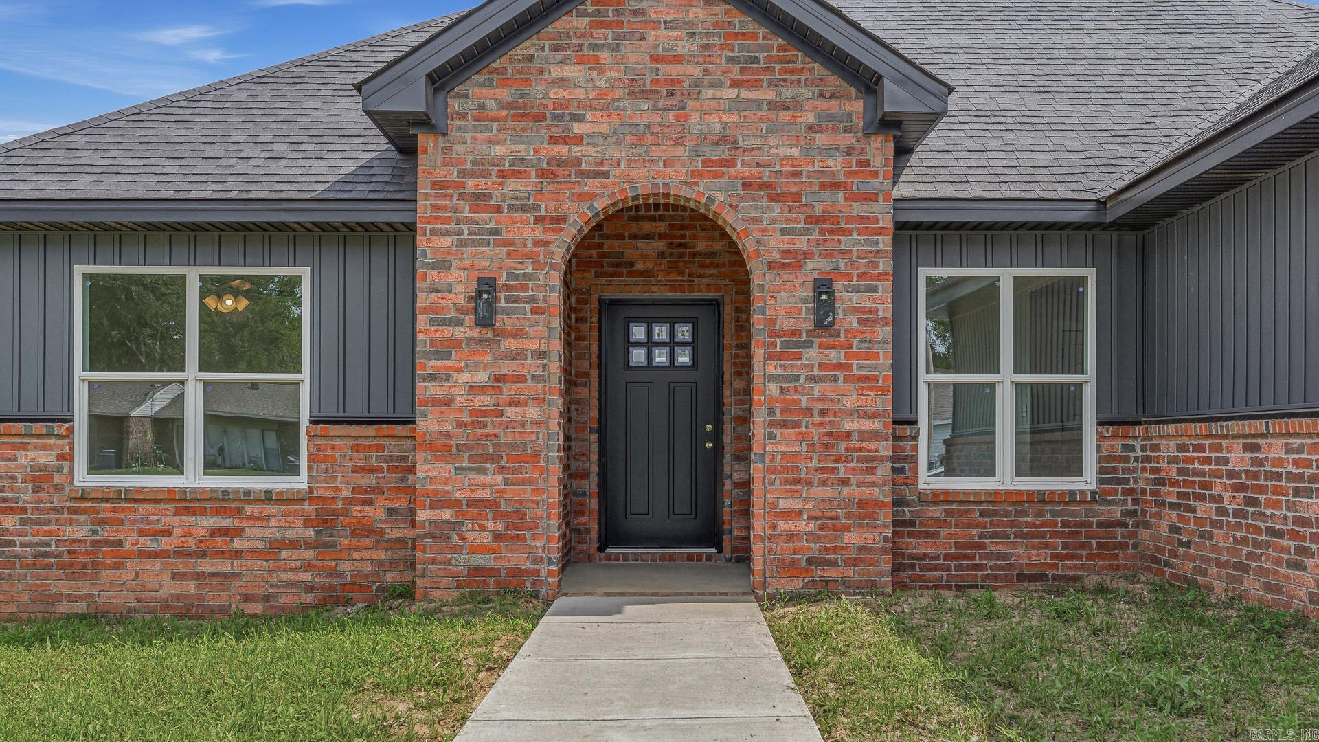 1009 Sixth Property Photo 5