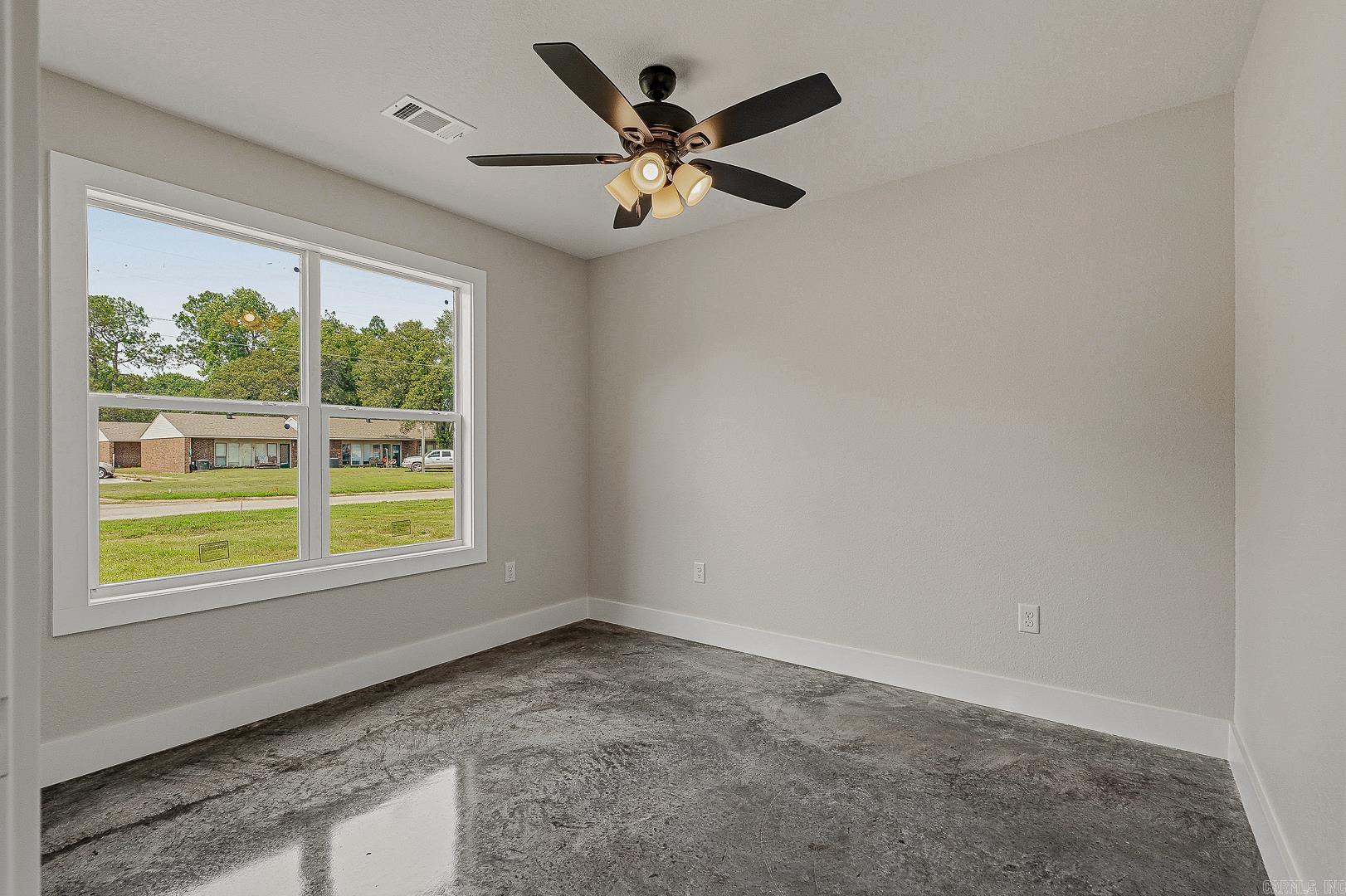1009 Sixth Property Photo 12