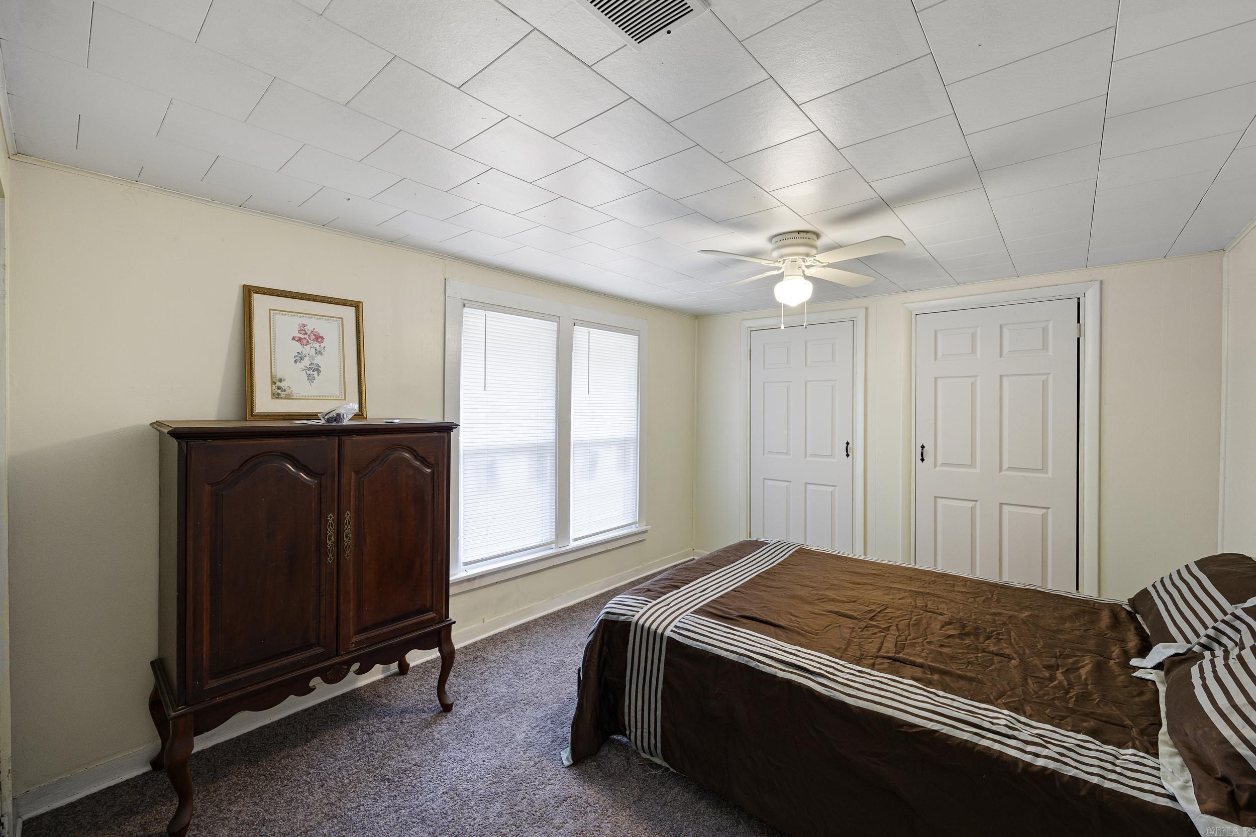 210 S 9 Highway Property Photo 7
