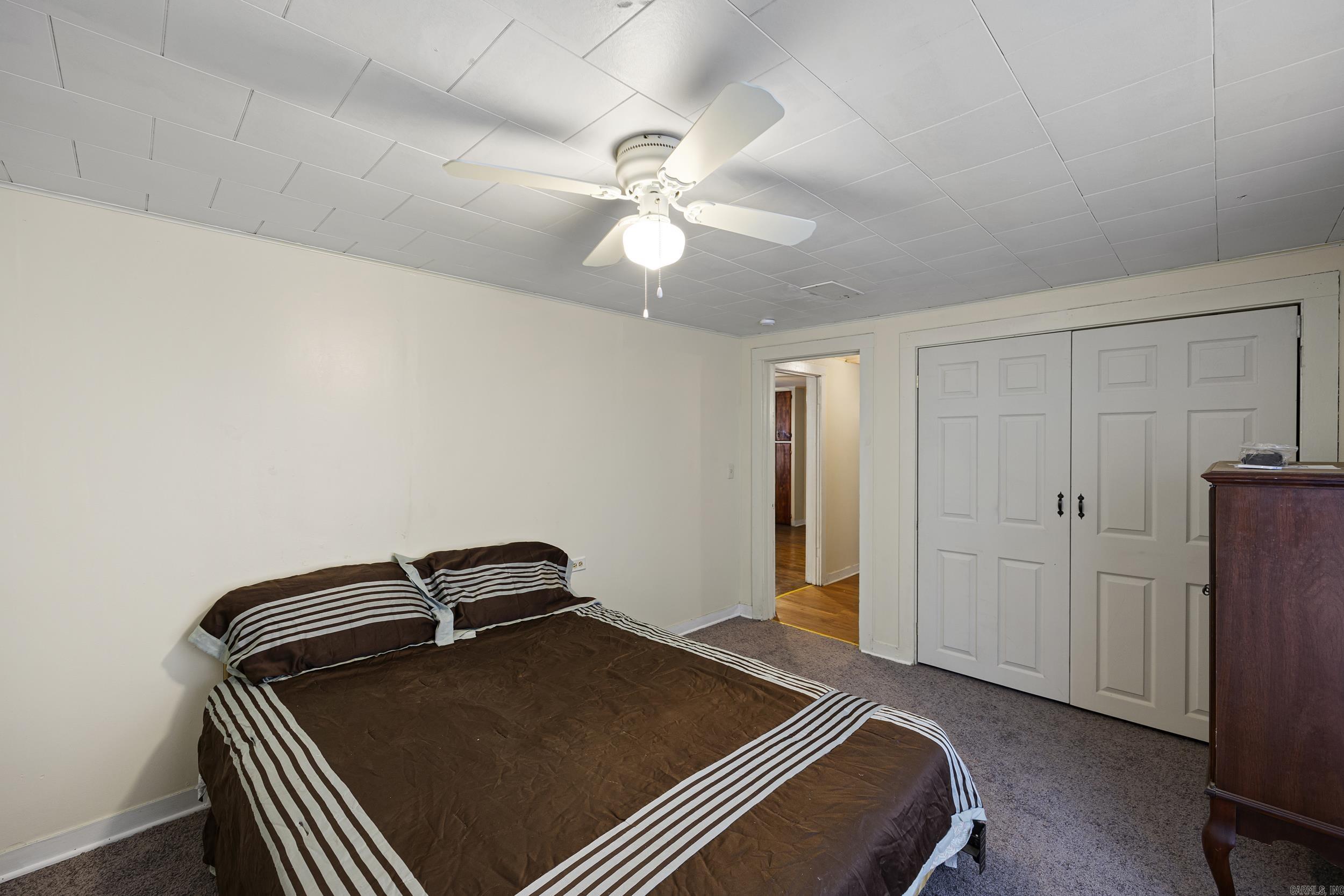 210 S 9 Highway Property Photo 10