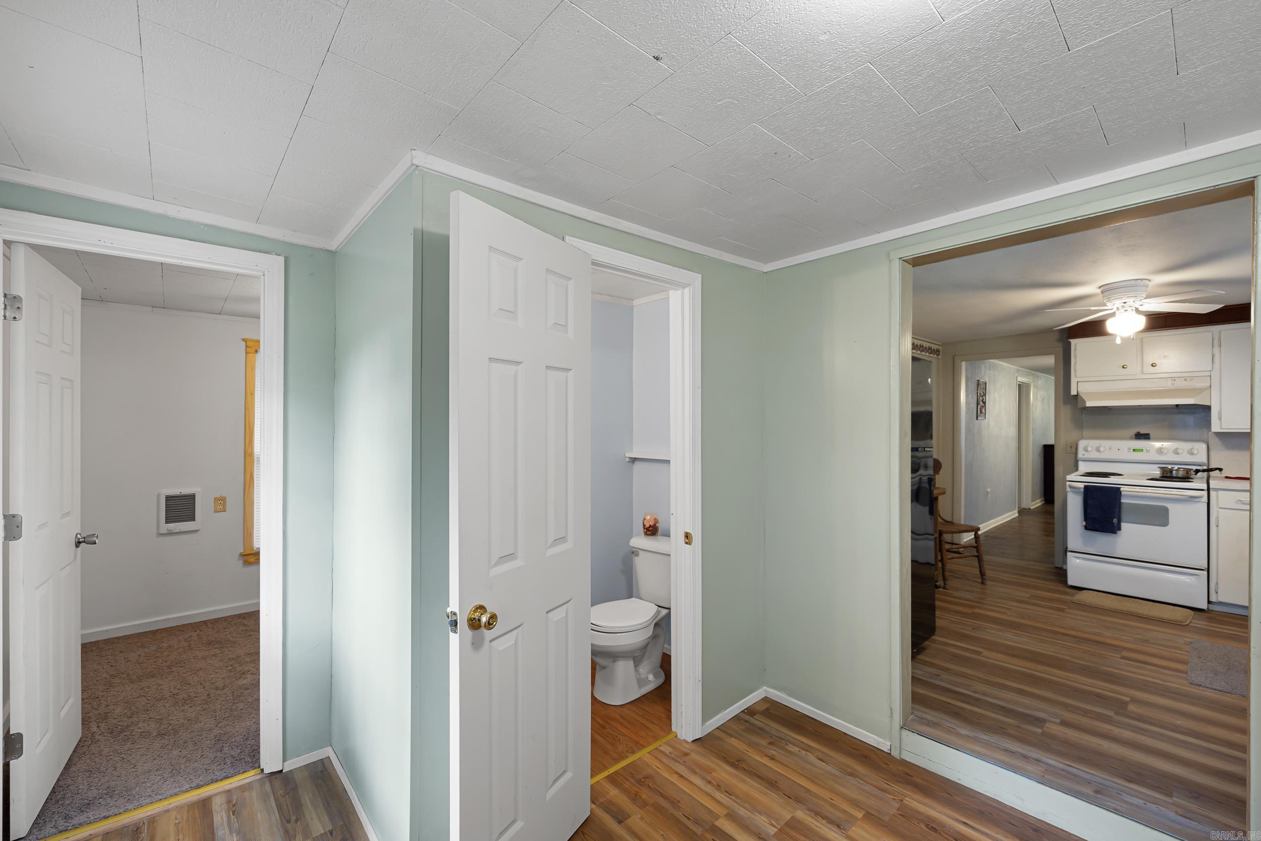 210 S 9 Highway Property Photo 21