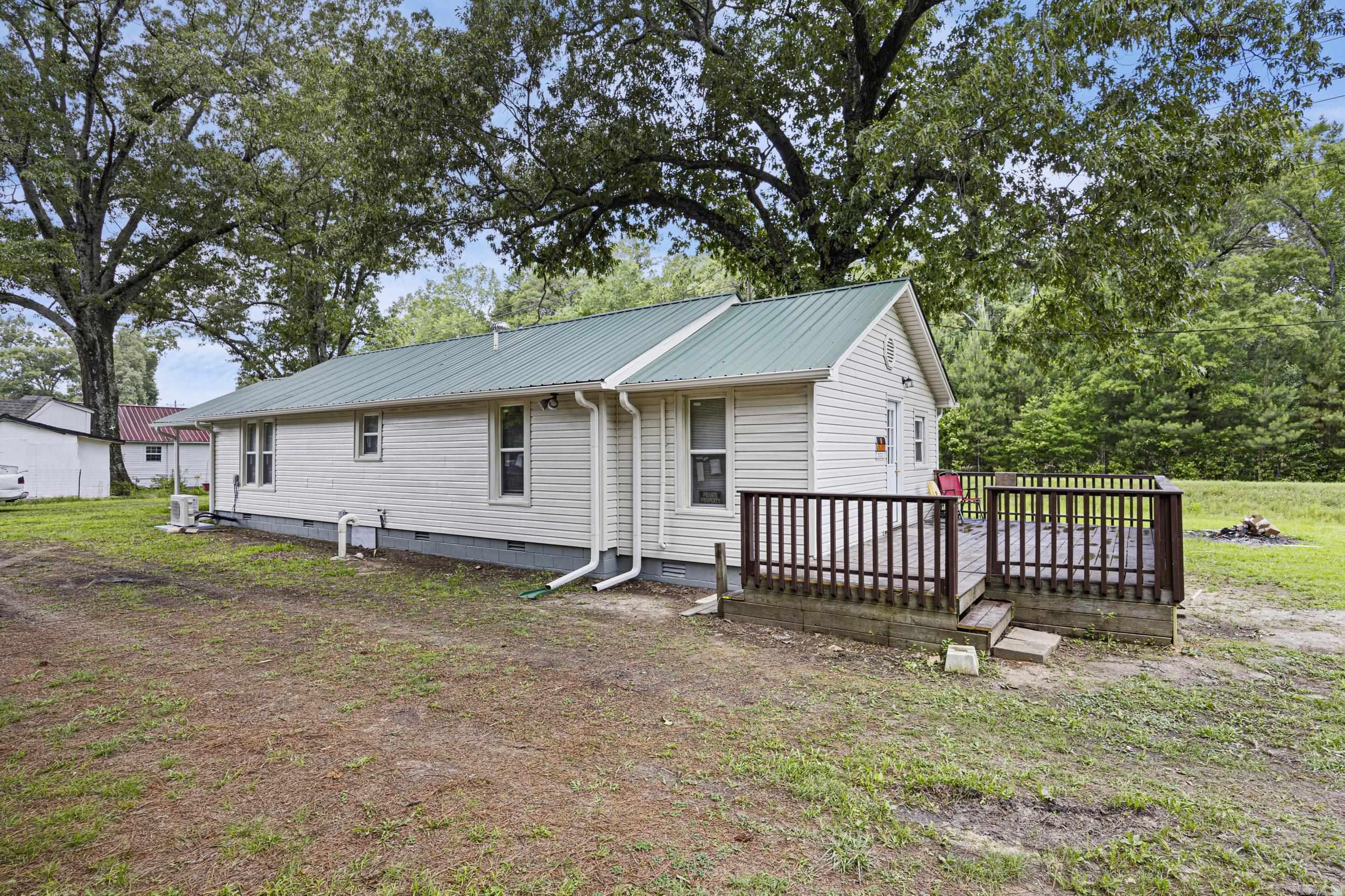 210 S 9 Highway Property Photo 36