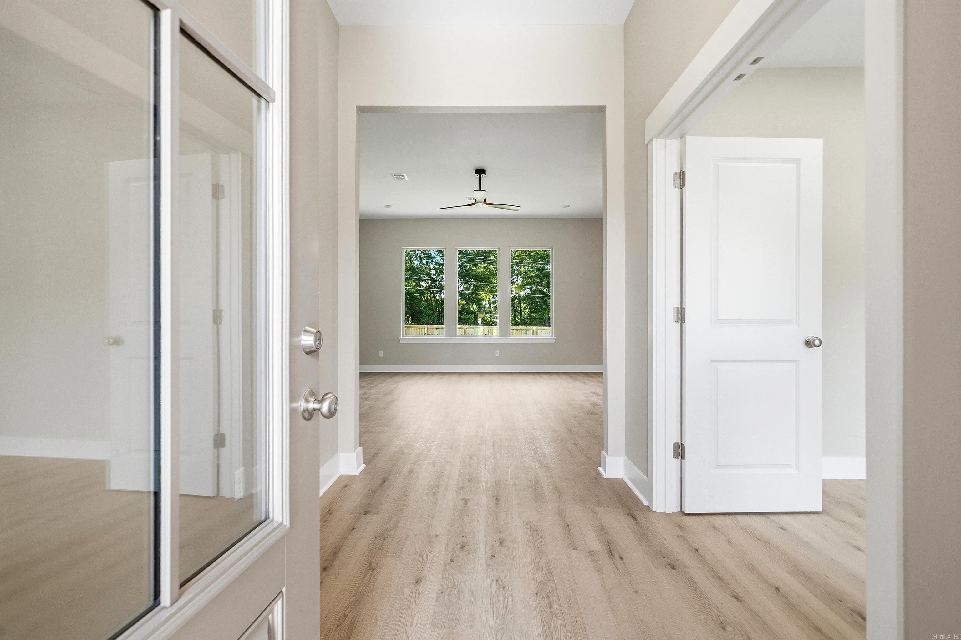 130 Petronia Street Property Photo 3
