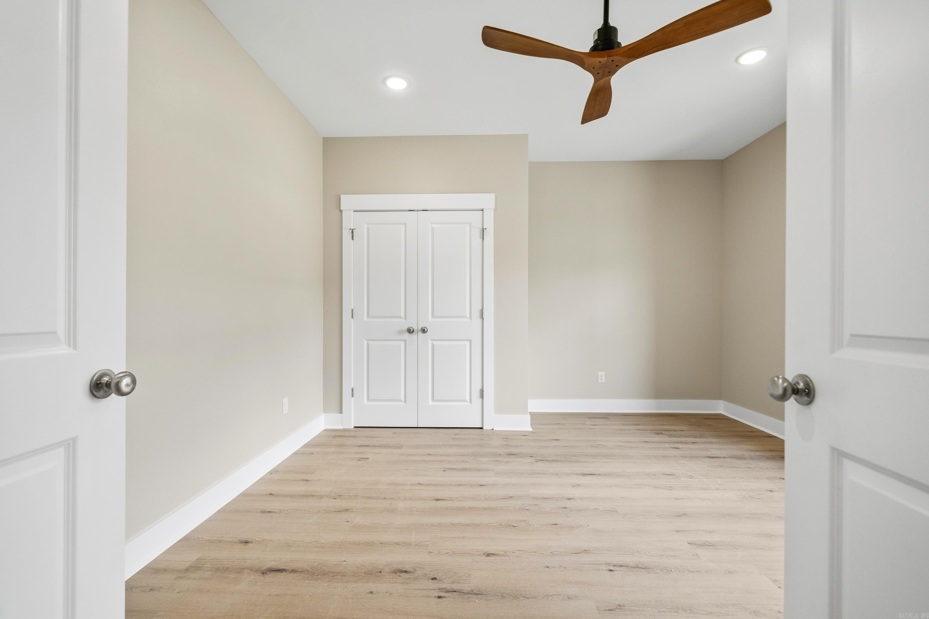 130 Petronia Street Property Photo 25