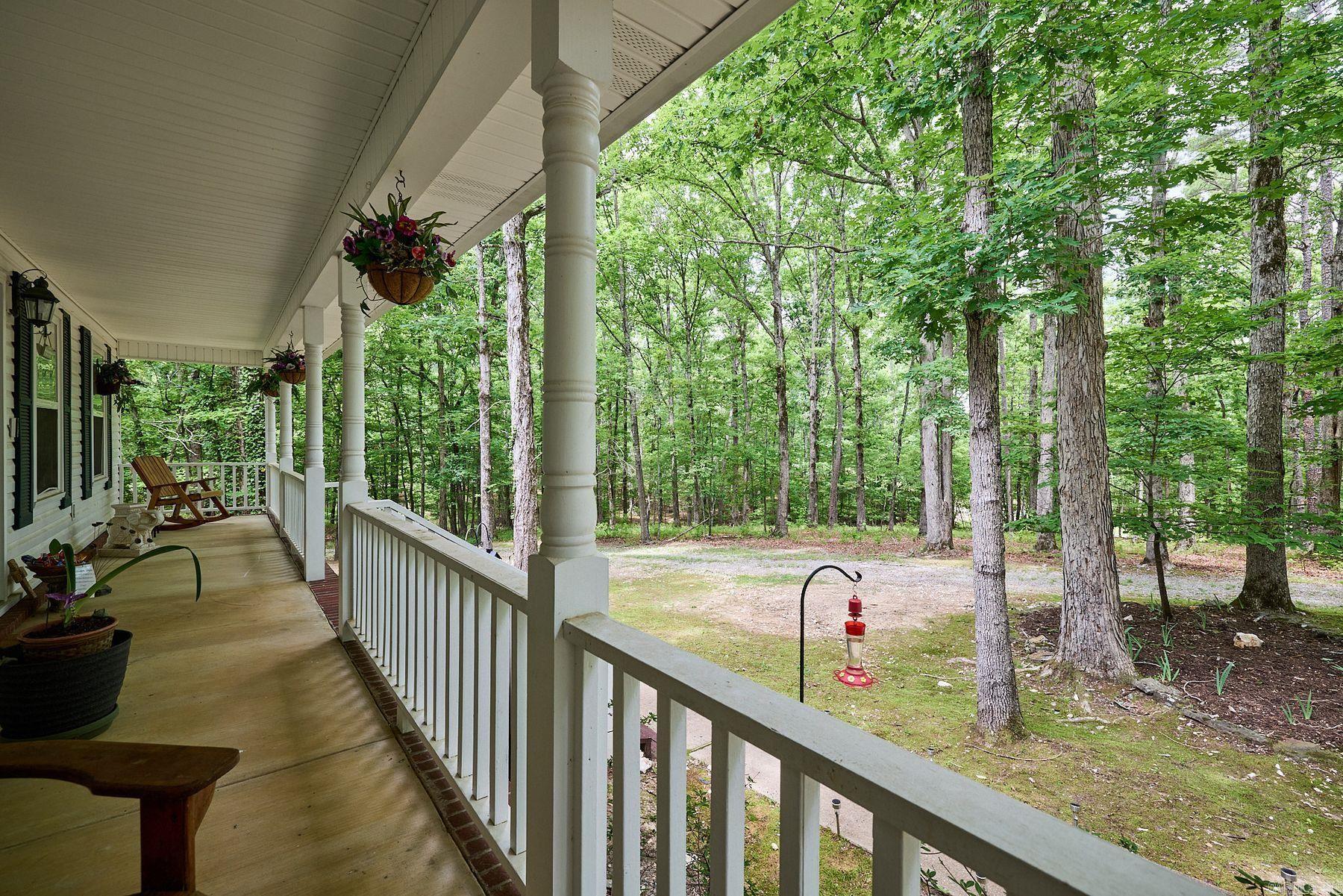 9919 Brown County Line Road Property Photo 4