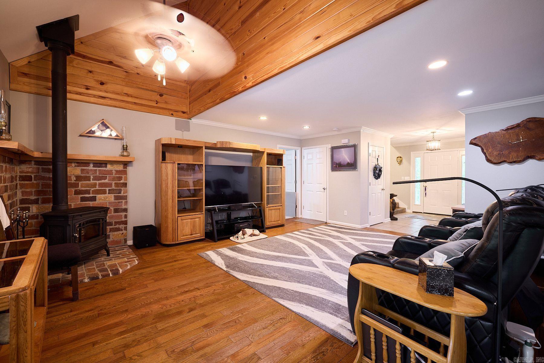 9919 Brown County Line Road Property Photo 6