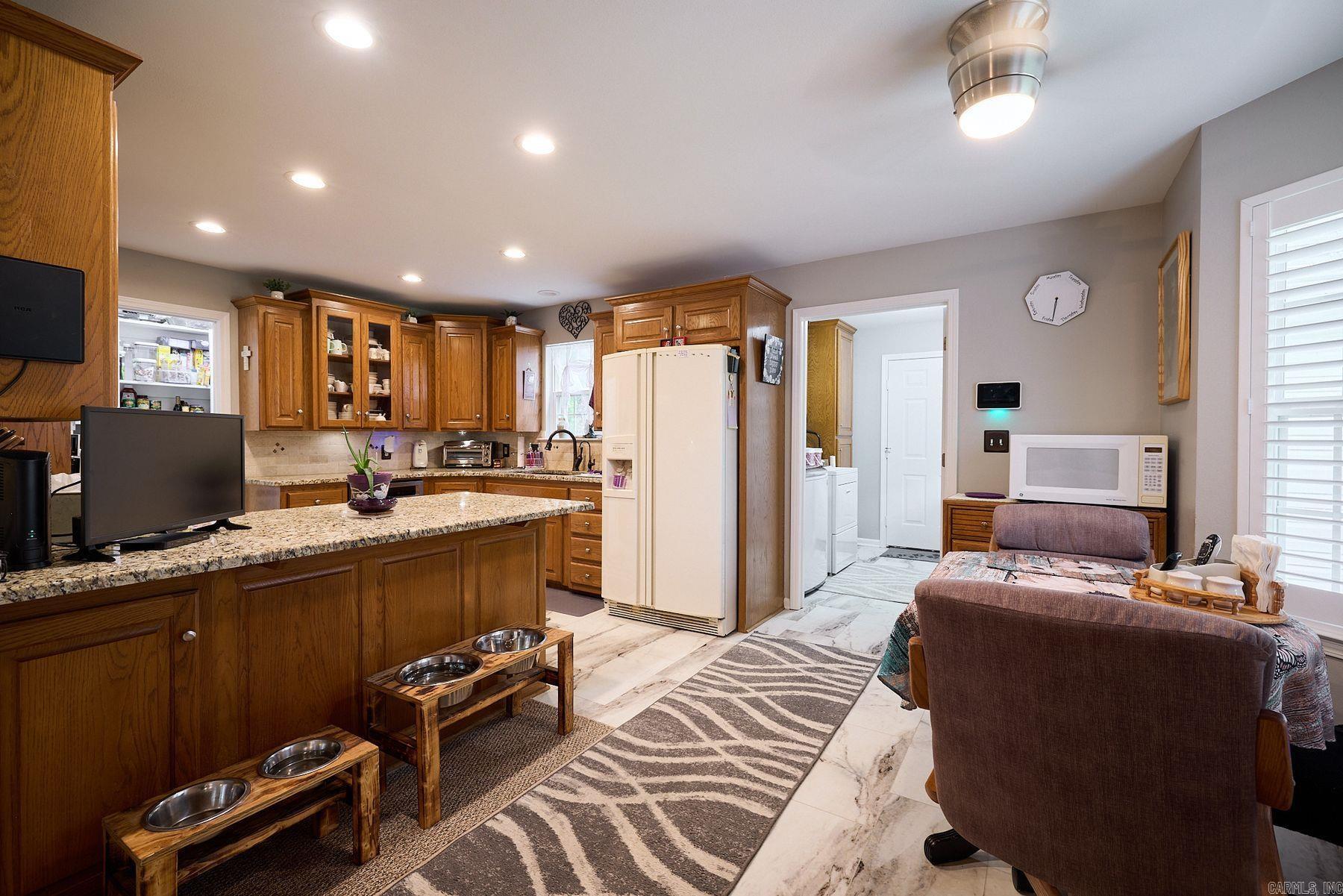 9919 Brown County Line Road Property Photo 8