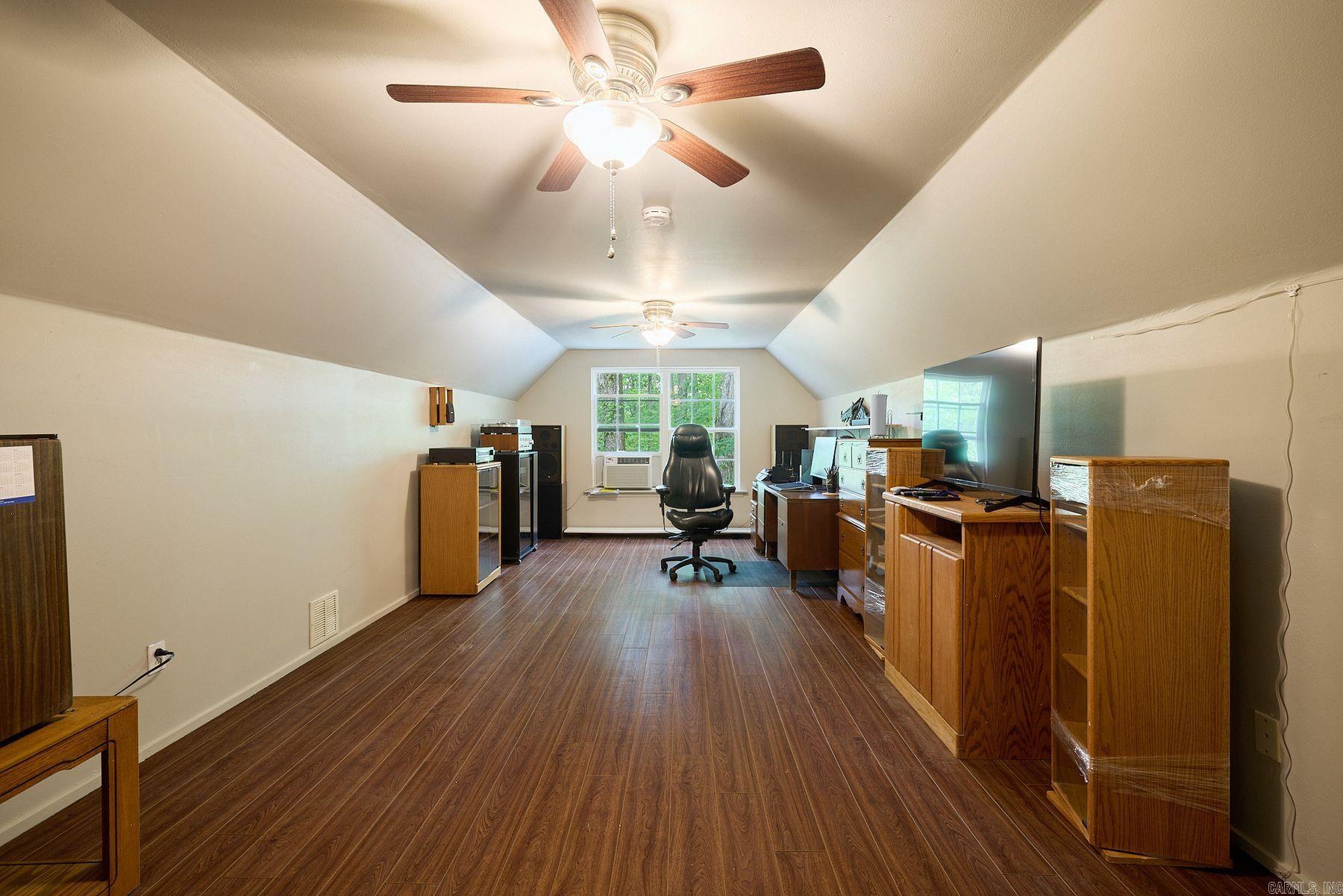9919 Brown County Line Road Property Photo 28