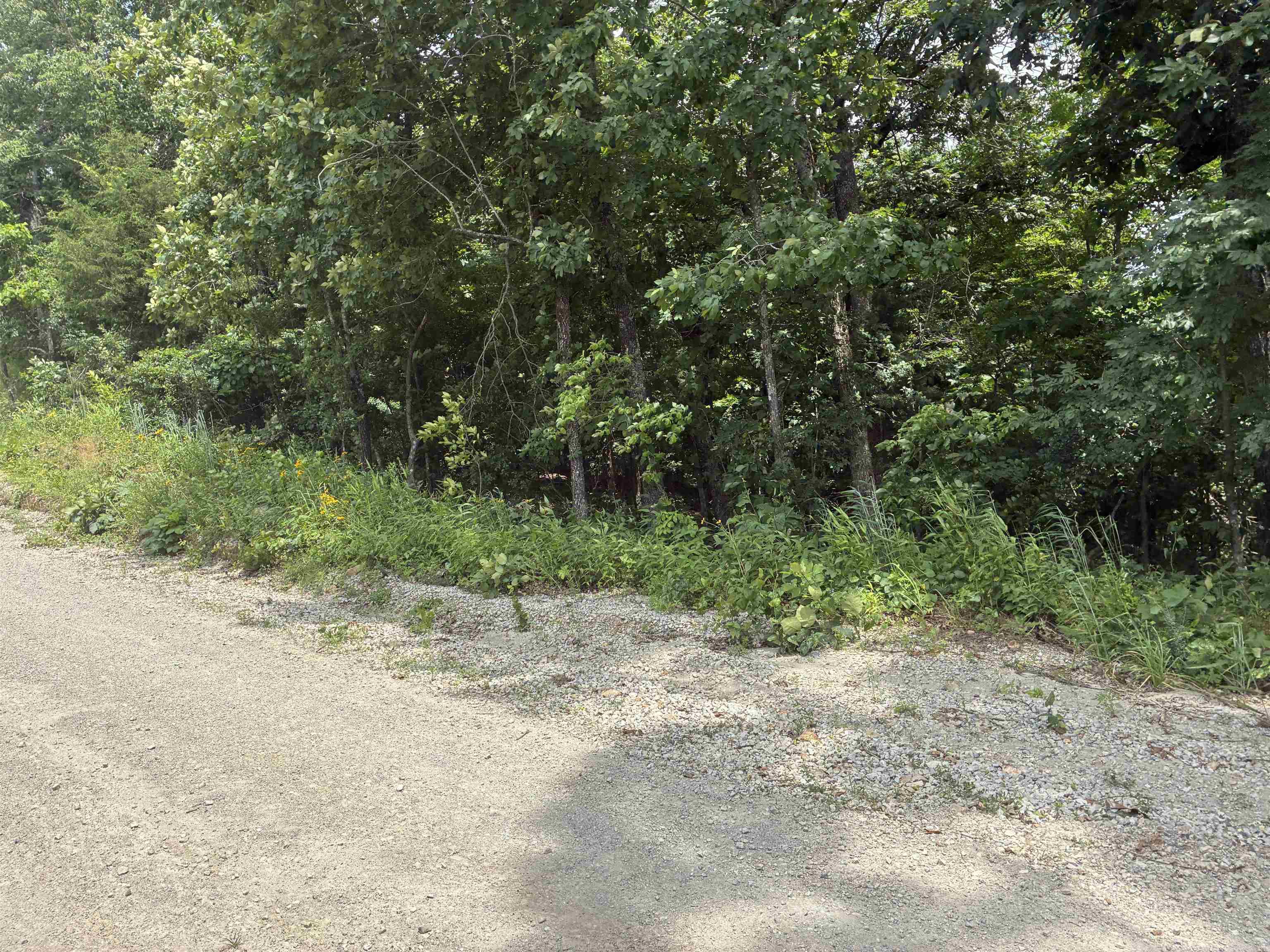 001-01040-000 Mc 6091 Property Photo 8