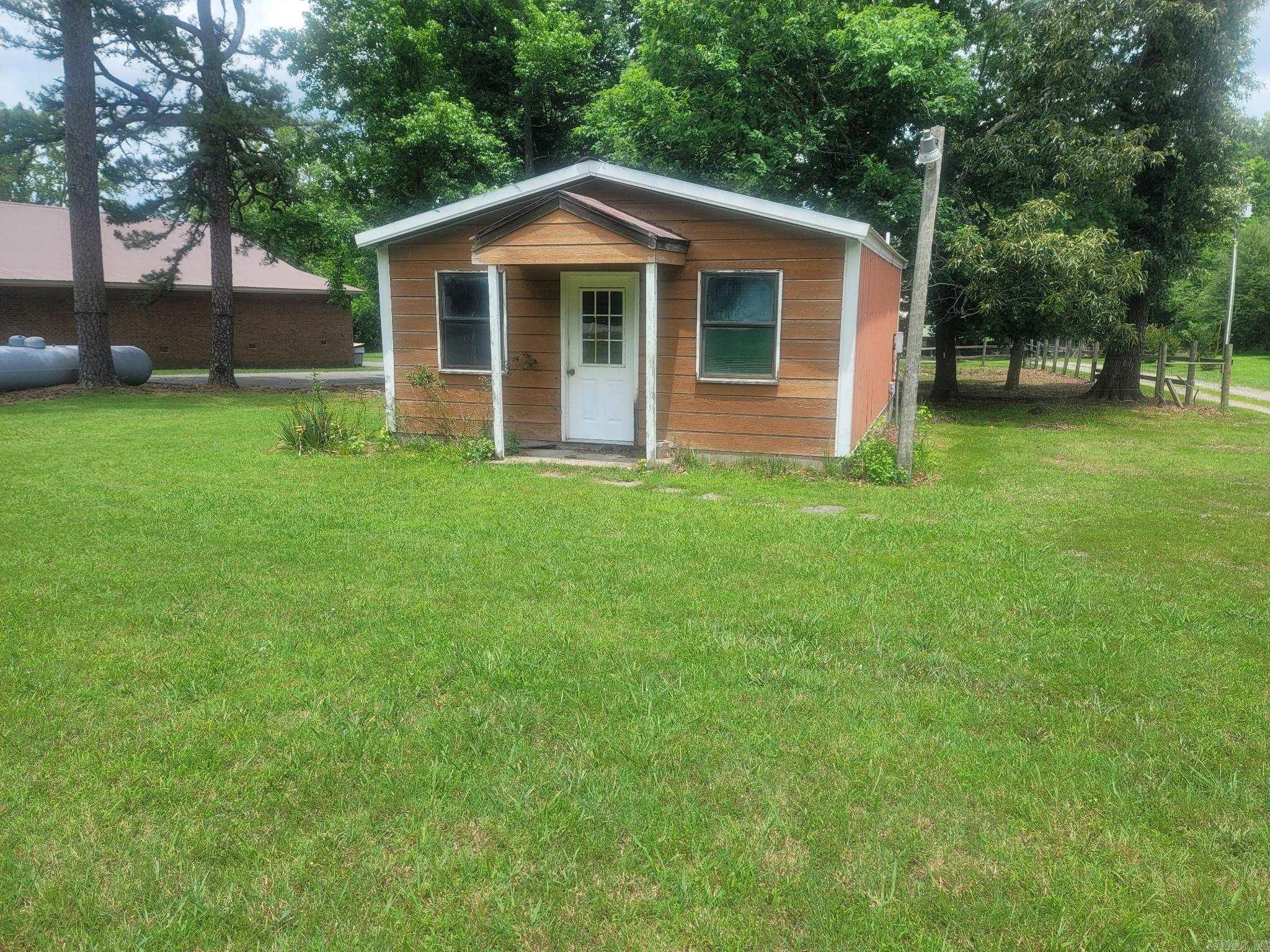 10489 Heber Springs Road Property Photo 1