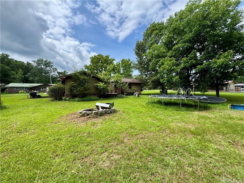 33 Earl Property Photo 20