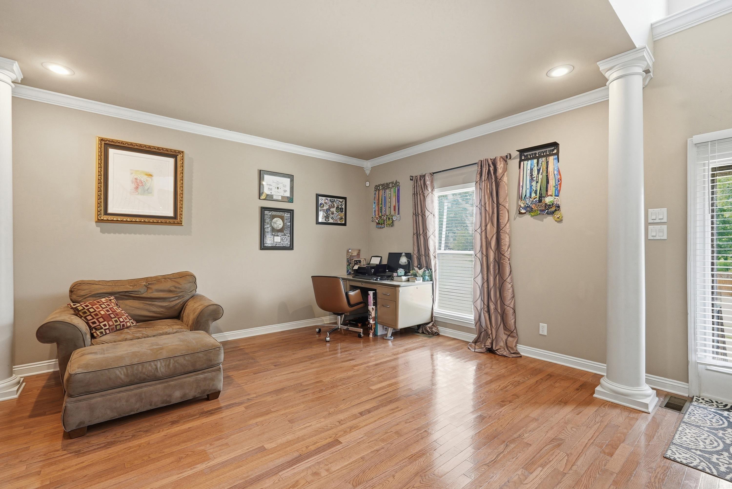 3305 Seminole Trail Property Photo 4