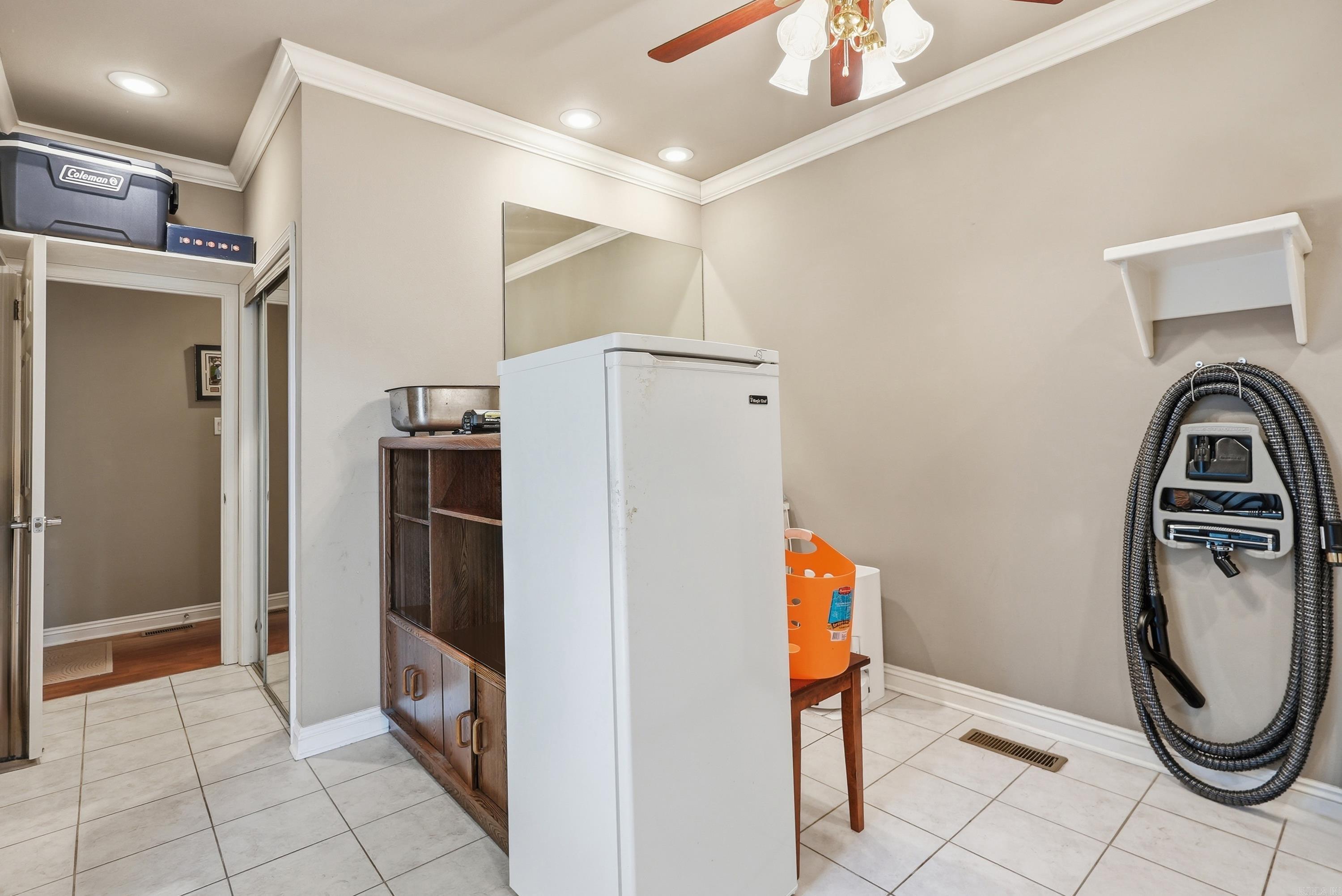 3305 Seminole Trail Property Photo 16