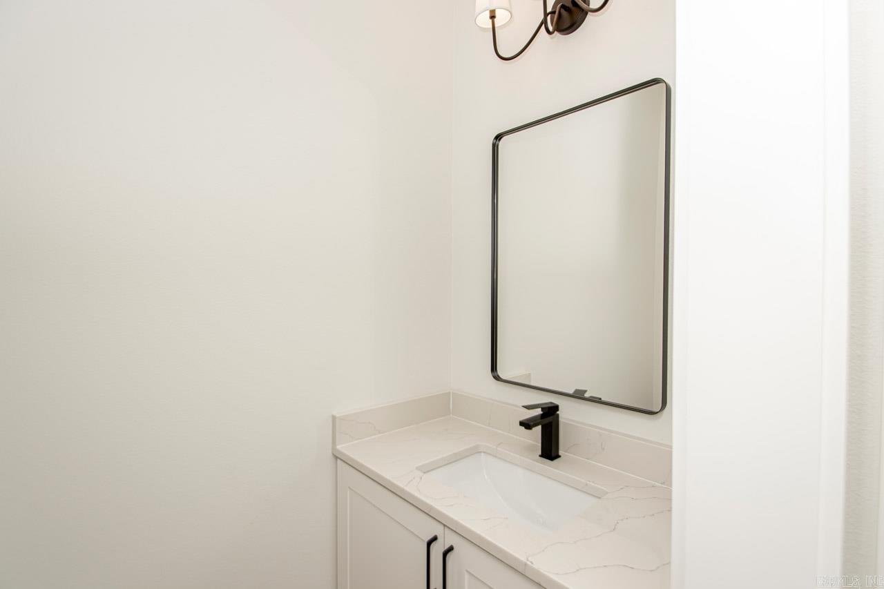 312 Gardens Lane Property Photo 18