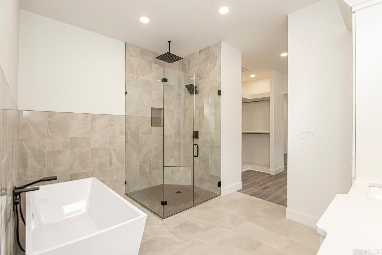 312 Gardens Lane Property Photo 40
