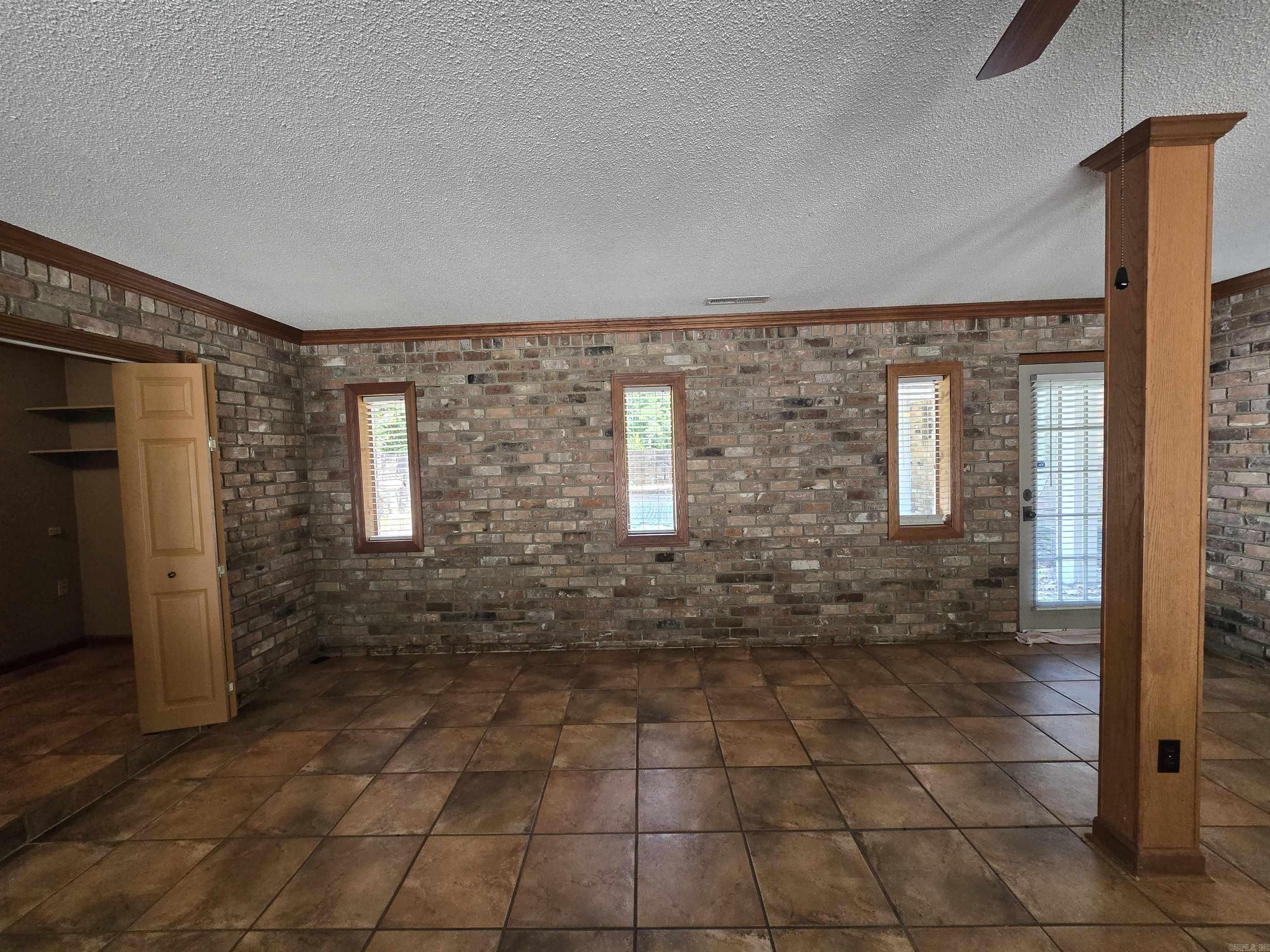106 Honeysuckle Lane Property Photo 22