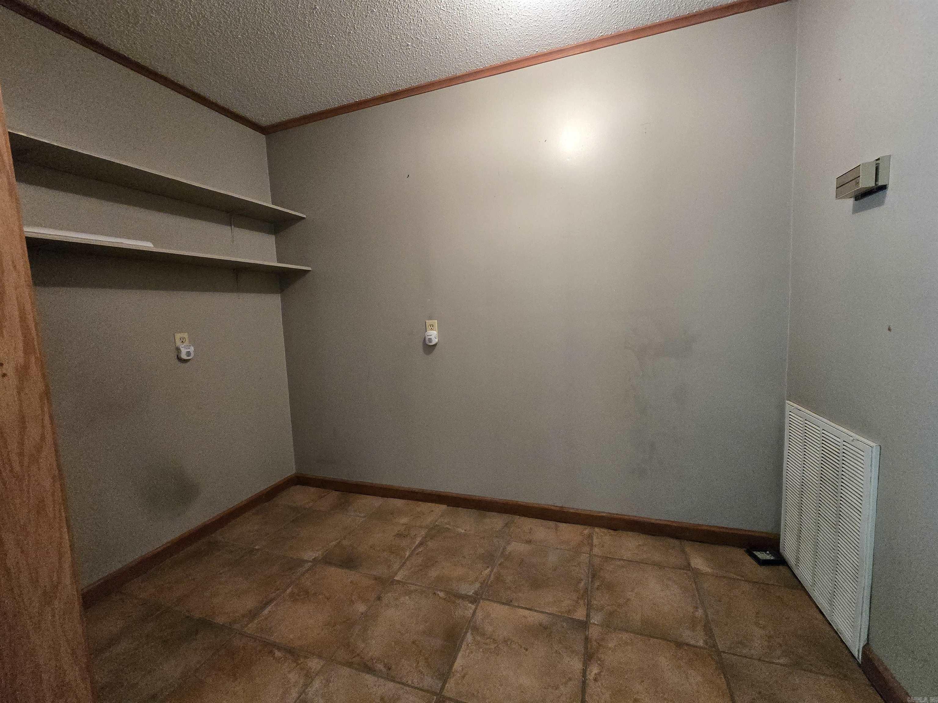 106 Honeysuckle Lane Property Photo 24