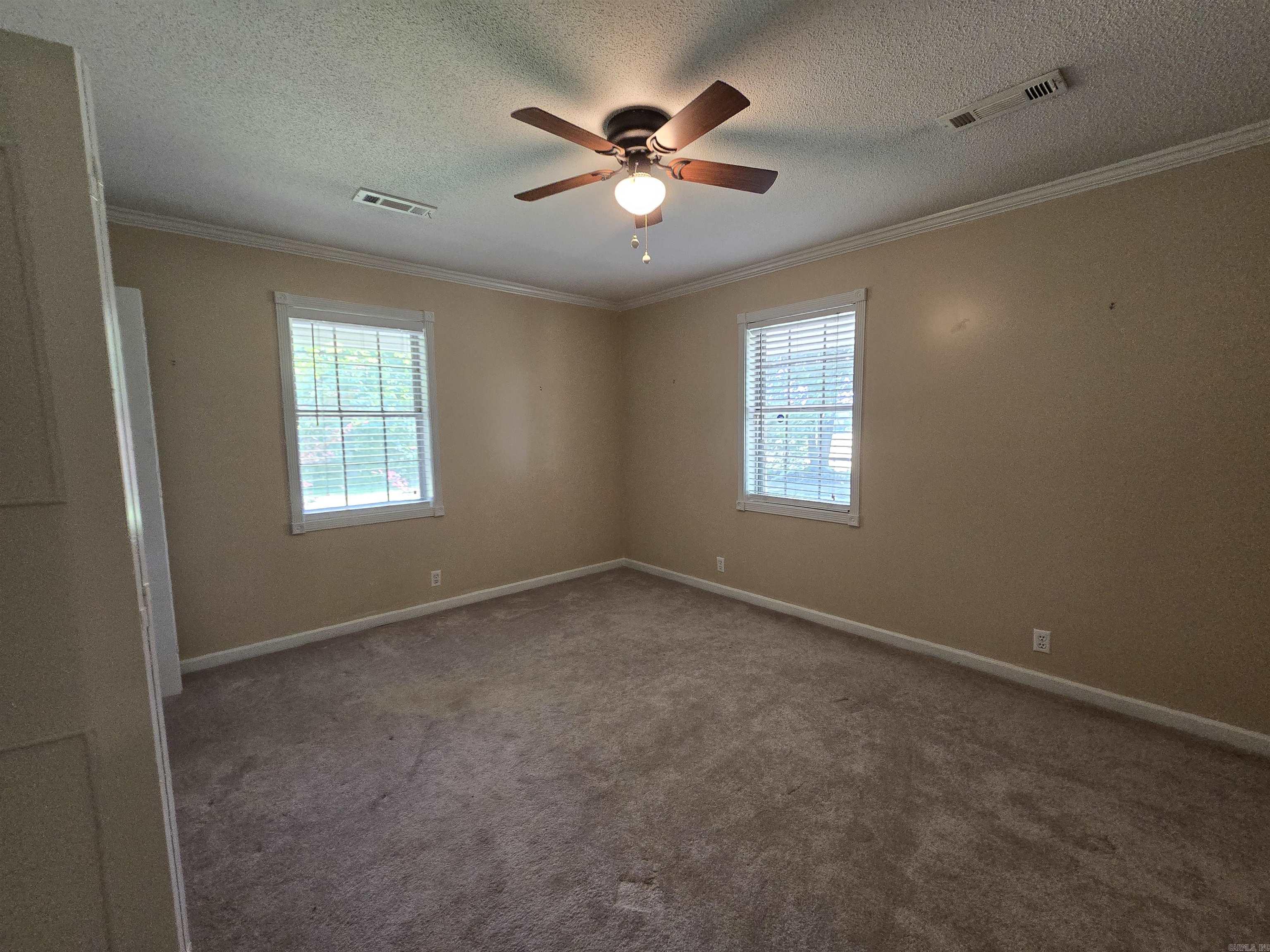 106 Honeysuckle Lane Property Photo 28