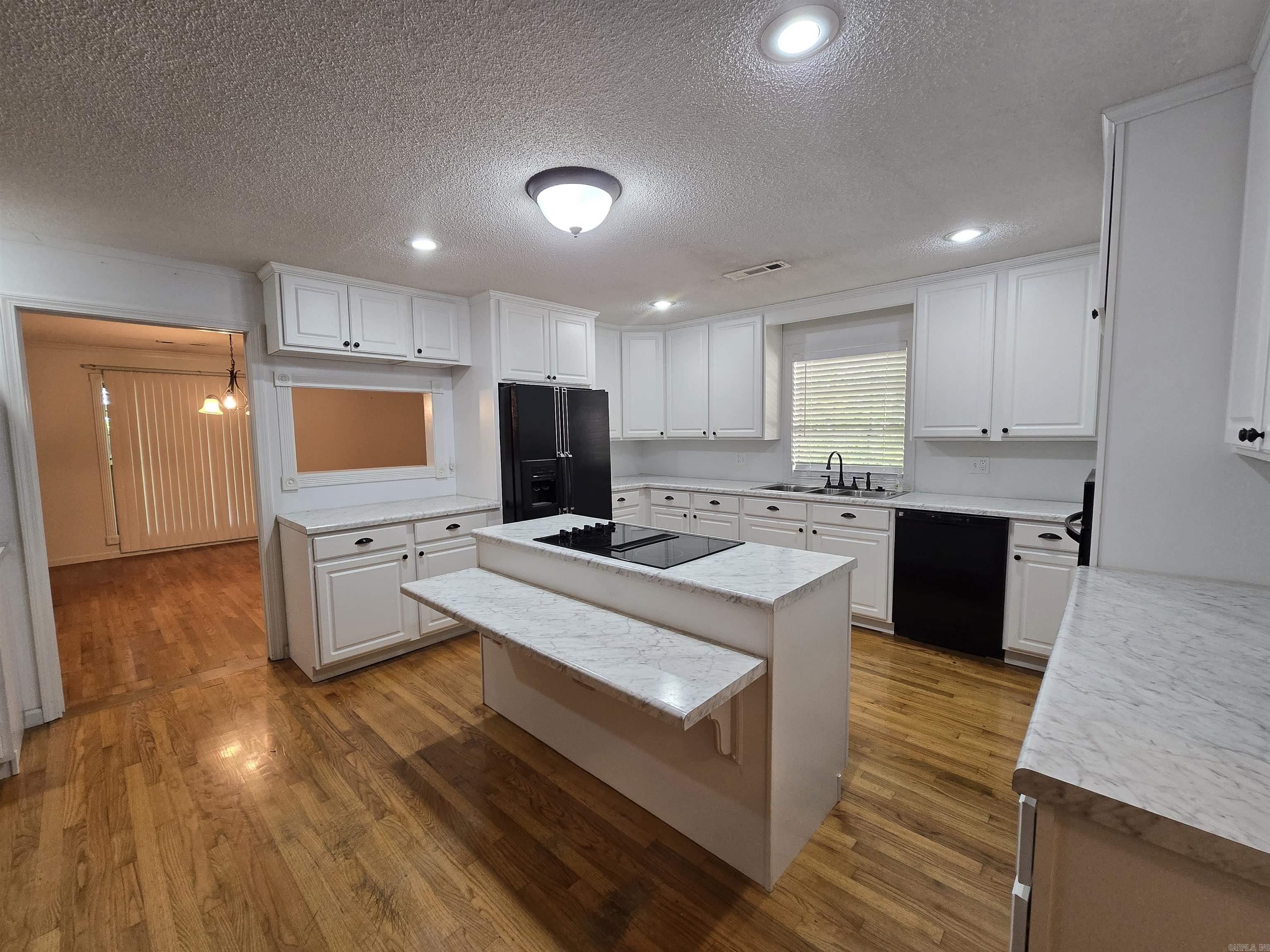 106 Honeysuckle Lane Property Photo 35