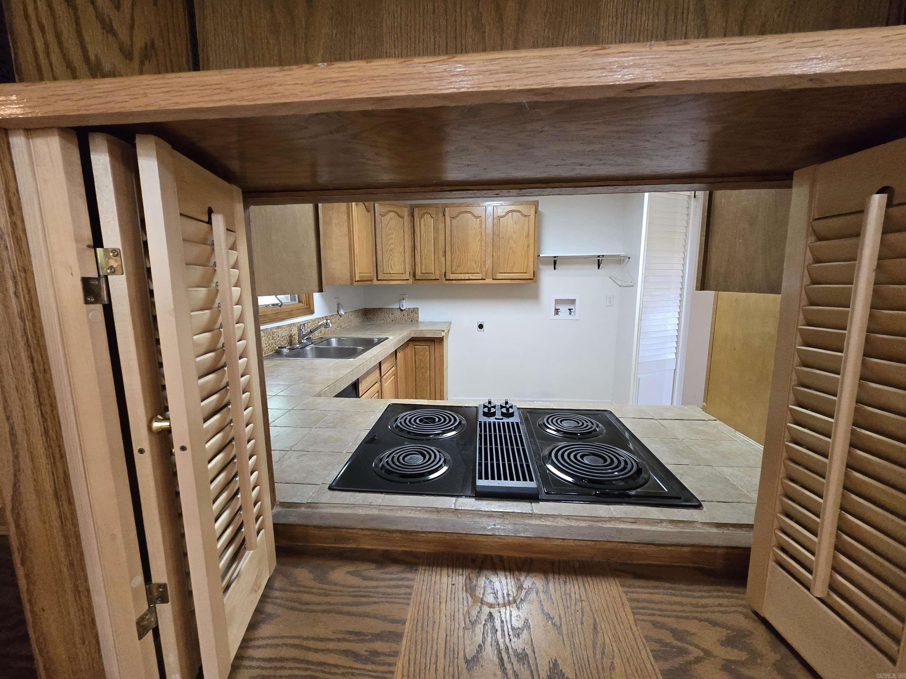 106 Honeysuckle Lane Property Photo 38
