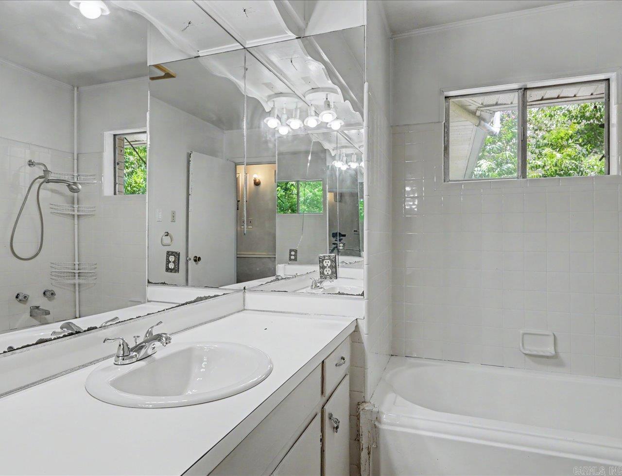 211 Cessna Circle Property Photo 15
